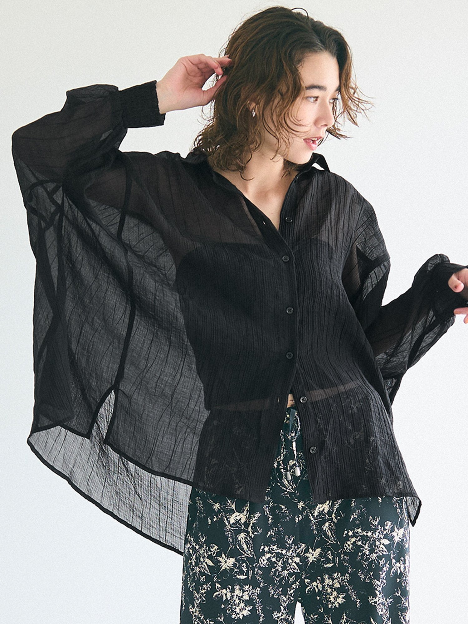【コカ/COCA】のシアービッグシャツ インテリア・キッズ・メンズ・レディースファッション・服の通販 founy(ファニー) 　ファッション　Fashion　レディースファッション　Fashion for Women　トップス・カットソー　Cut & Sew Tops　シャツ・ブラウス・オフィスカジュアル　Elegant Blouses & Button-Ups　インナー　Innerwear　キャミ　Camisole, Cami Top　シアー　Sheer, See-Through　シャーリング　Shirring, Ruched　スラックス　Slacks, Dress Pants　スリット　Slit, Slit Detail　タンク　Tank Top, Sleeveless Top　デニム　Denim, Jeans Material　バランス　Balance, Style Balance　ビッグ　Big, Oversized　ポケット　Pocket, Pocket Detail　羽織　Haori, Light Jacket　Black|ID: prp329100004522631 ipo3291000000032714759