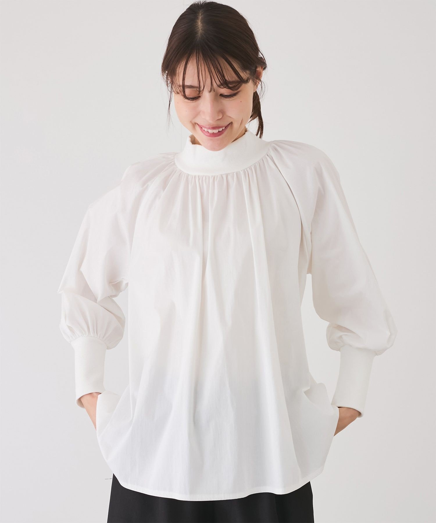 【ジャイロ/JAYRO】のハイネックタックプルオーバー インテリア・キッズ・メンズ・レディースファッション・服の通販 founy(ファニー) 　ファッション　Fashion　レディースファッション　WOMEN　トップス・カットソー　Tops/Tshirt　プルオーバー　Pullover　おすすめ　Recommend　ギャザー　Gather　スリーブ　Sleeve　バランス　Balance　ペンシル　Pencil　ボトム　Bottom　ポケット　Pocket　オフホワイト(15)|ID: prp329100004522654 ipo3291000000031991703