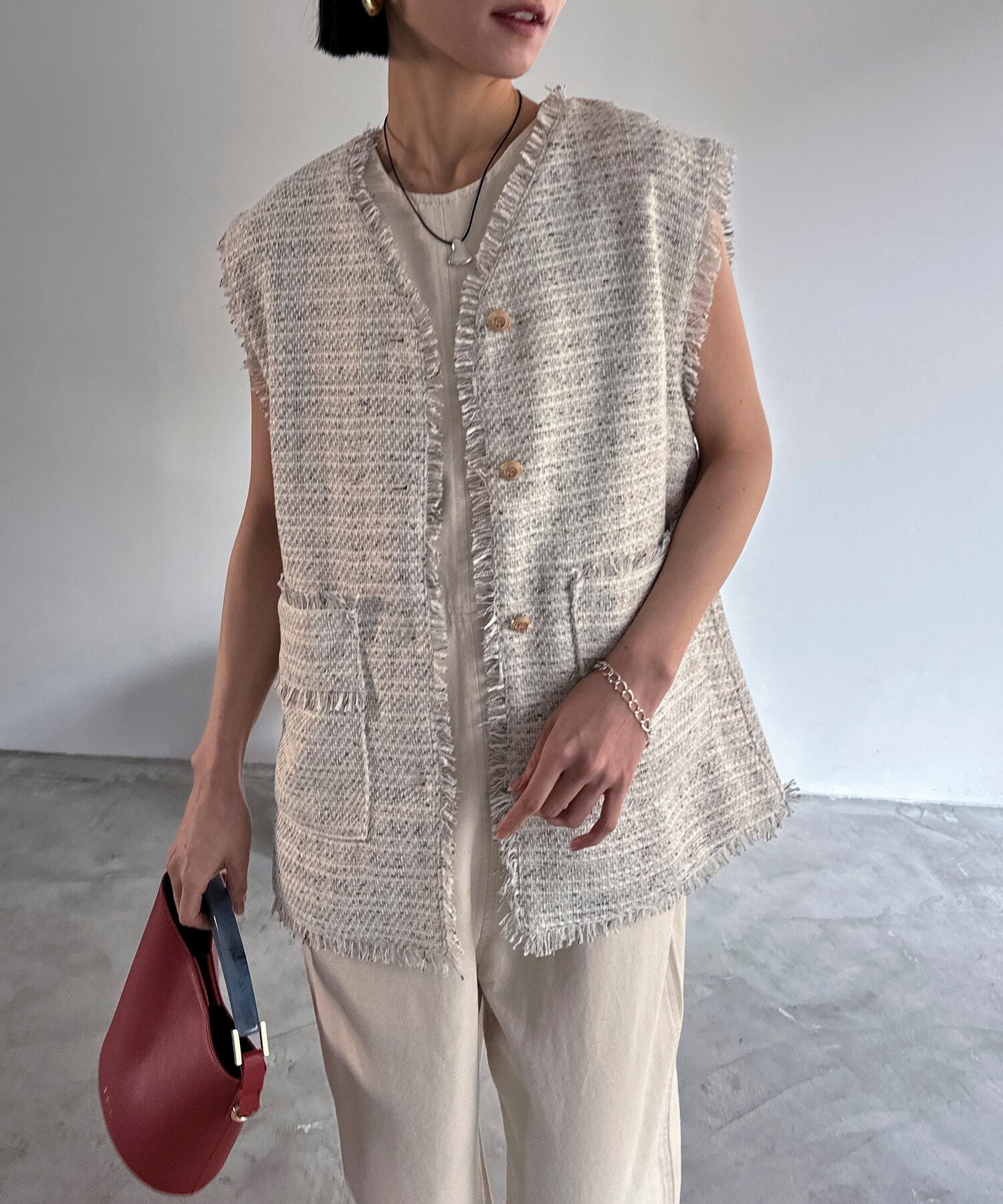 【ドゥ アルシーヴ/Doux archives】のBIGポケットツイードジレ 人気、トレンドファッション・服の通販 founy(ファニー) 　ファッション　Fashion　レディースファッション　WOMEN　アウター　Coat Outerwear　トップス・カットソー　Tops/Tshirt　ベスト/ジレ　Gilets/Vests　スリット　Slit　ツィード　Tweed　フリンジ　Fringe　フロント　Front　ベーシック　Basic　ポケット　Pocket　ヴィンテージ　Vintage　 other-1|ID: prp329100004522813 ipo3291000000031992877