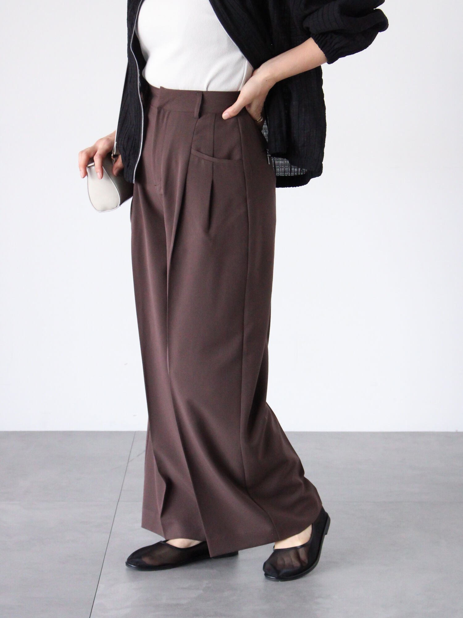 【テチチ/Te chichi】のタックワイドパンツ《2025spring catalog item》 インテリア・キッズ・メンズ・レディースファッション・服の通販 founy(ファニー) 　ファッション　Fashion　レディースファッション　WOMEN　パンツ　Pants　2025年　2025　2025春夏・S/S　Ss,Spring/Summer,2025　ポケット　Pocket　リラックス　Relax　ワイド　Wide　ブラウン|ID: prp329100004522907 ipo3291000000031993511