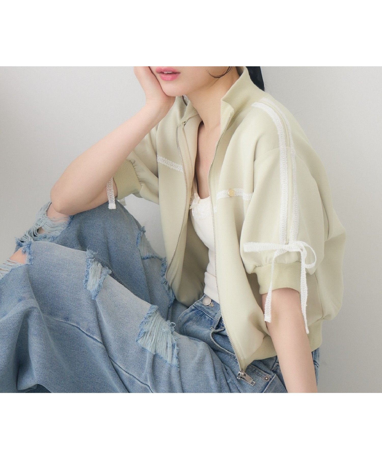 【レトロガール/RETRO GIRL】のレースラインパフ袖JK インテリア・キッズ・メンズ・レディースファッション・服の通販 founy(ファニー) 　ファッション　Fashion　レディースファッション　WOMEN　トップス・カットソー　Tops/Tshirt　キャミソール　Camisole　ジャケット　Jacket　スポーツ　Sports　ティアードスカート　Tiered Skirt　プリーツ　Pleats　リボン　Ribbon　レース　Race　半袖　Short Sleeve　夏　Summer　春　Spring　羽織　Haori　グリーン|ID: prp329100004522972 ipo3291000000032289673
