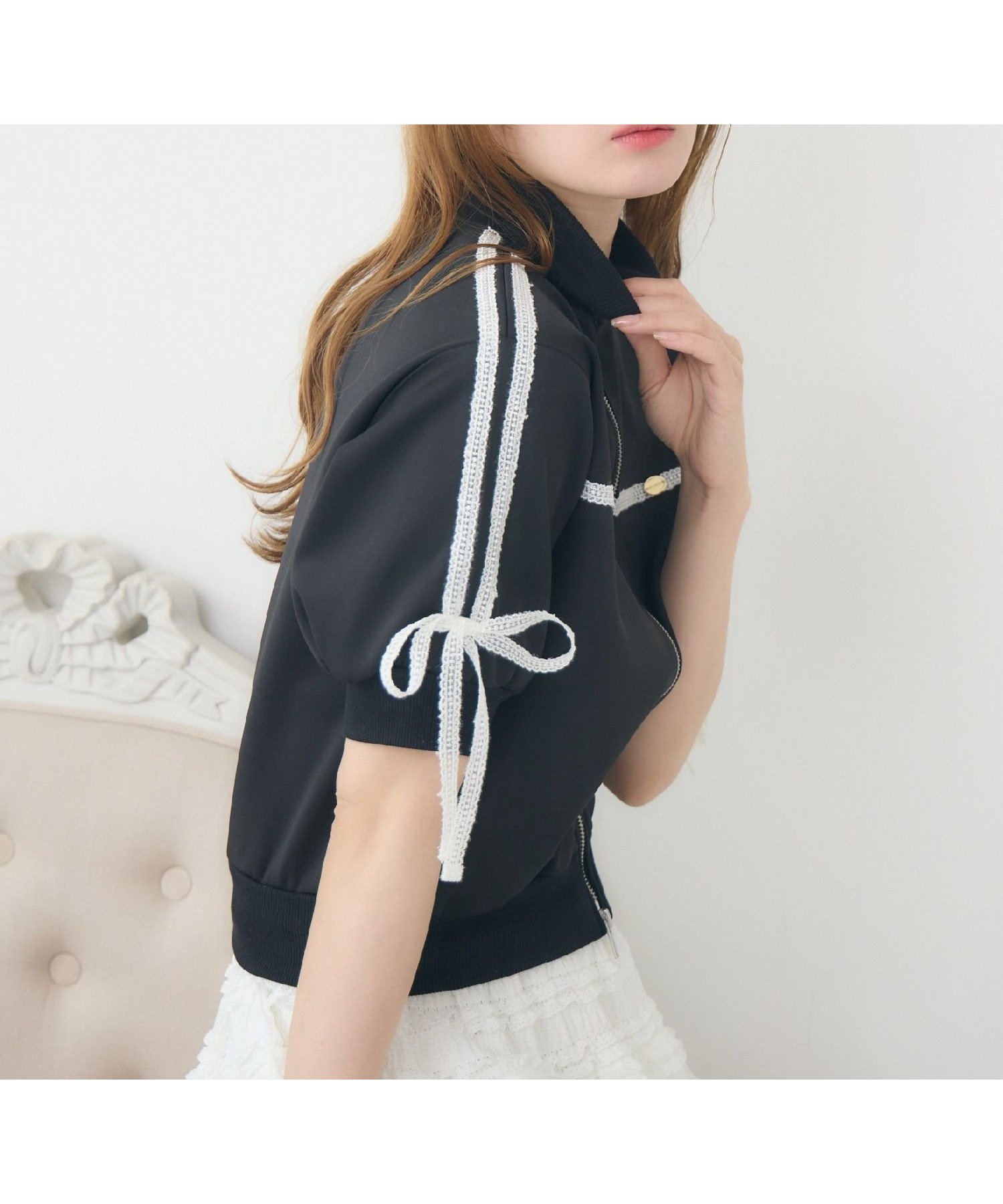 【レトロガール/RETRO GIRL】のレースラインパフ袖JK インテリア・キッズ・メンズ・レディースファッション・服の通販 founy(ファニー) 　ファッション　Fashion　レディースファッション　WOMEN　トップス・カットソー　Tops/Tshirt　キャミソール　Camisole　ジャケット　Jacket　スポーツ　Sports　ティアードスカート　Tiered Skirt　プリーツ　Pleats　リボン　Ribbon　レース　Race　半袖　Short Sleeve　夏　Summer　春　Spring　羽織　Haori　ブラック|ID: prp329100004522972 ipo3291000000032289676