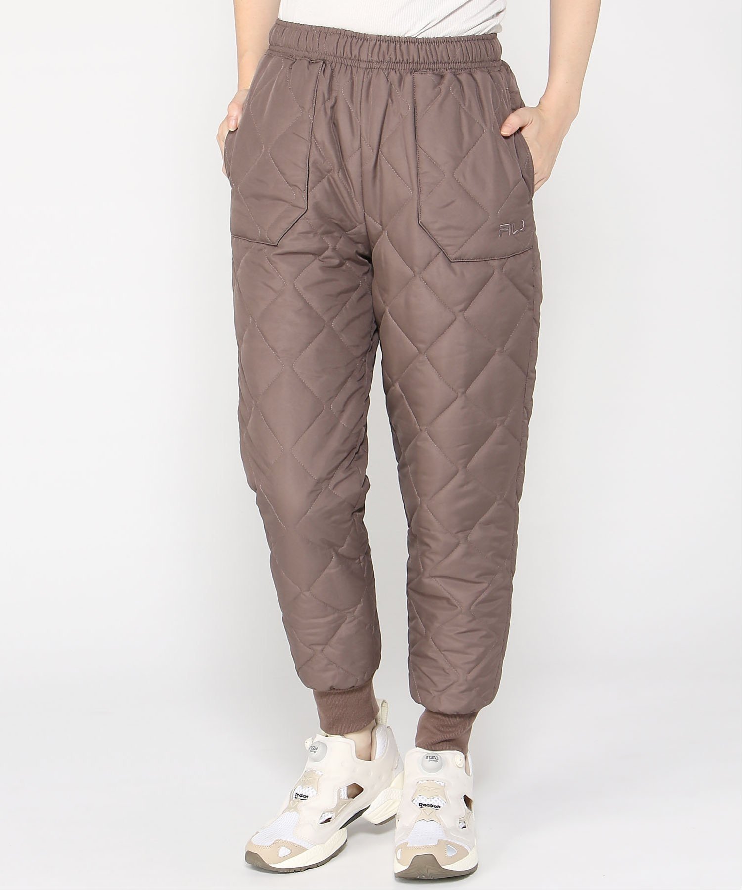 【ニッキー/nikki】のFILA/ロングパンツ インテリア・キッズ・メンズ・レディースファッション・服の通販 founy(ファニー) 　ファッション　Fashion　レディースファッション　WOMEN　パンツ　Pants　キルト　Quilt　パターン　Pattern　リラックス　Relax　ロング　Long　BN|ID: prp329100004523035 ipo3291000000031994319