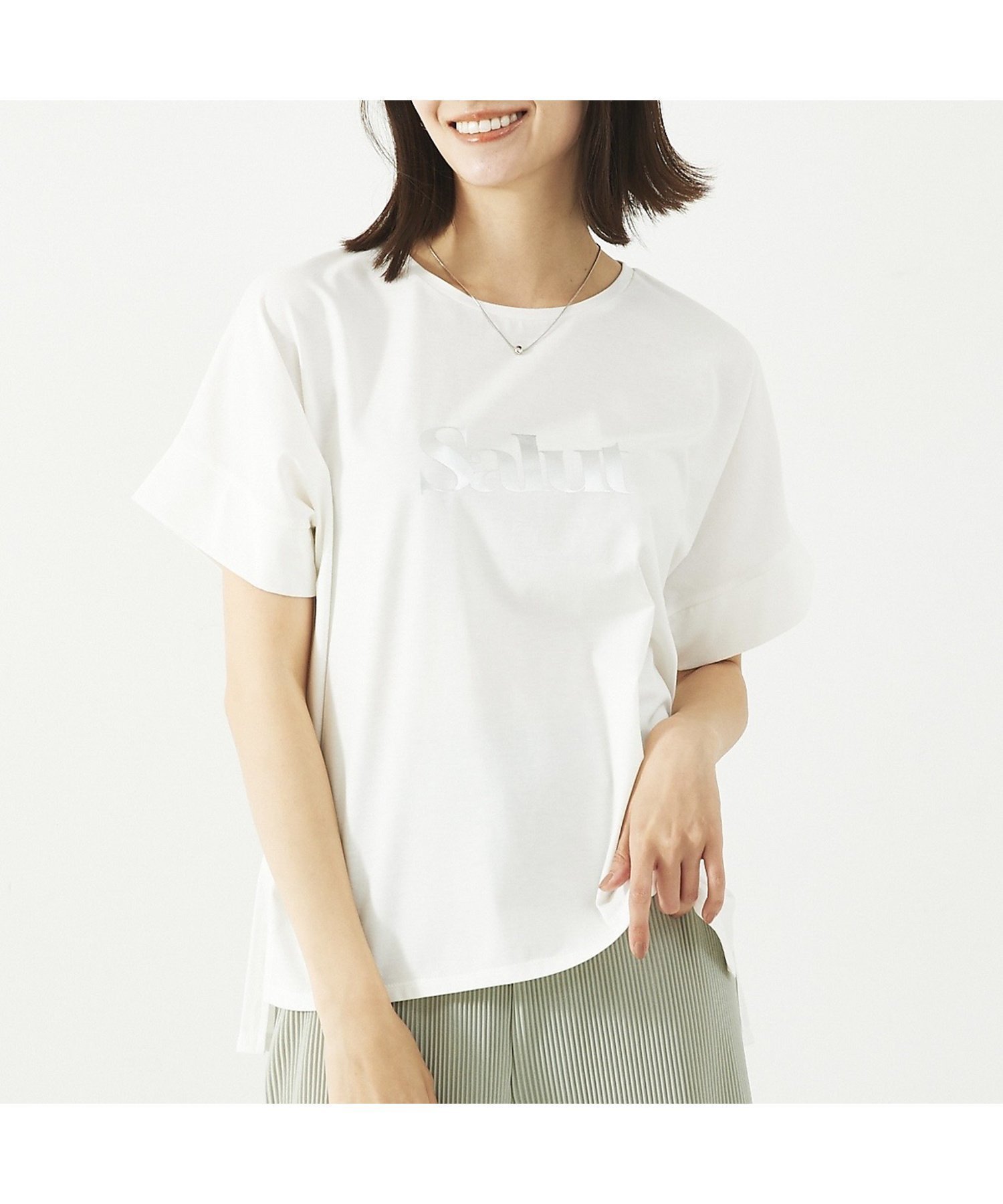 【アバハウスマヴィ/abahouse mavie】のワイドロゴT インテリア・キッズ・メンズ・レディースファッション・服の通販 founy(ファニー) 　ファッション　Fashion　レディースファッション　Fashion for Women　おすすめ　Recommended / Our Picks　シルバー　Silver, Metallic Silver　ジャケット　Jacket, Outerwear　フロント　Front, Front Design　プリント　Print, Printed Pattern　ワイド　Wide, Wide Fit　切替　Switching, Contrast Panel　定番　Standard, Basic Item　ホワイト系その他2|ID: prp329100004523048 ipo3291000000033534945
