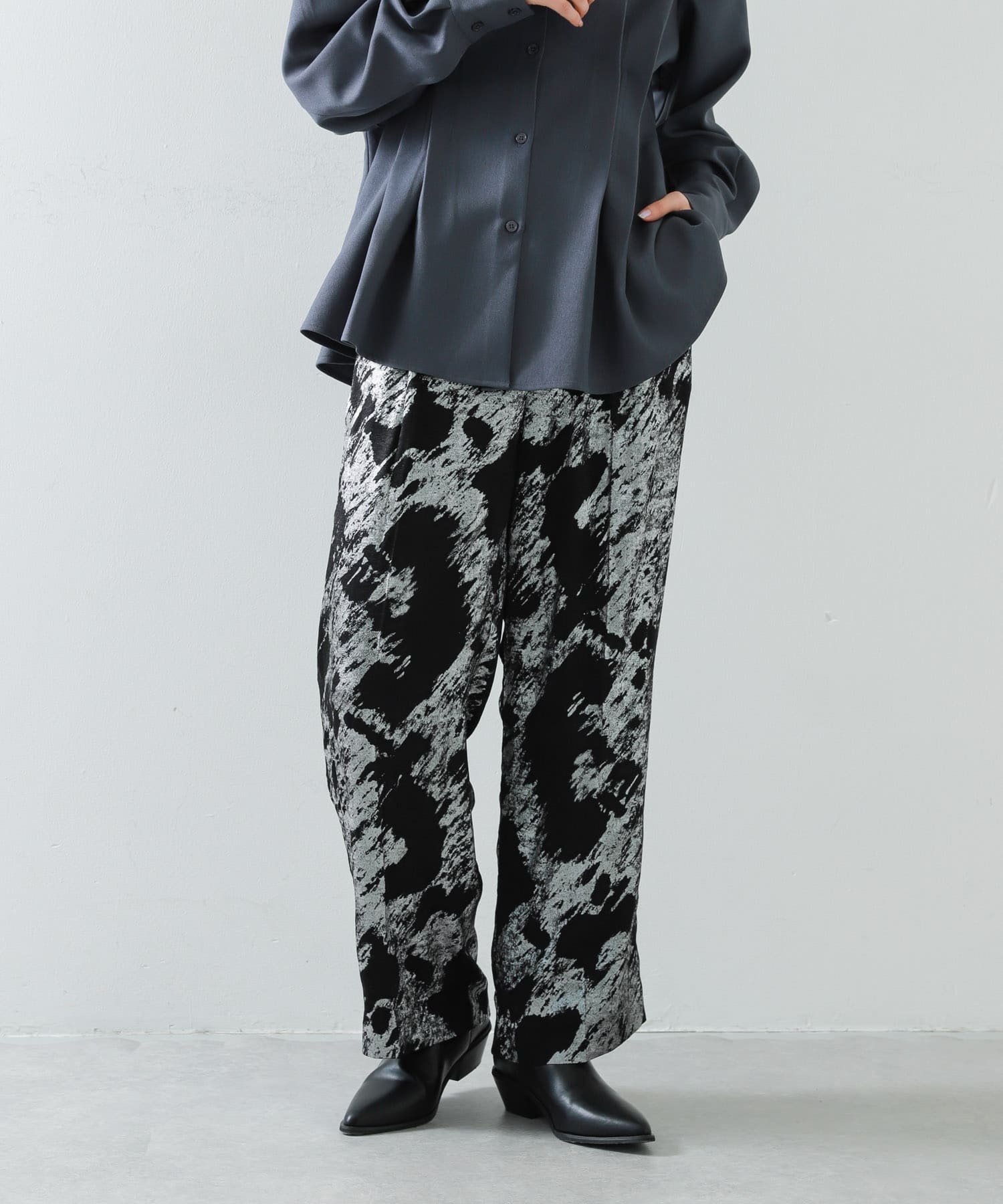 【センスオブプレイス/SENSE OF PLACE by URBAN RESEARCH】のハクプリントパンツ 人気、トレンドファッション・服の通販 founy(ファニー) 　ファッション　Fashion　レディースファッション　WOMEN　パンツ　Pants　2025年　2025　2025春夏・S/S　Ss,Spring/Summer,2025　サテン　Satin　シンプル　Simple　フィット　Fit　プリント　Print　夏　Summer　S/S・春夏　Ss・Spring/Summer　 other-1|ID: prp329100004523124 ipo3291000000031995164