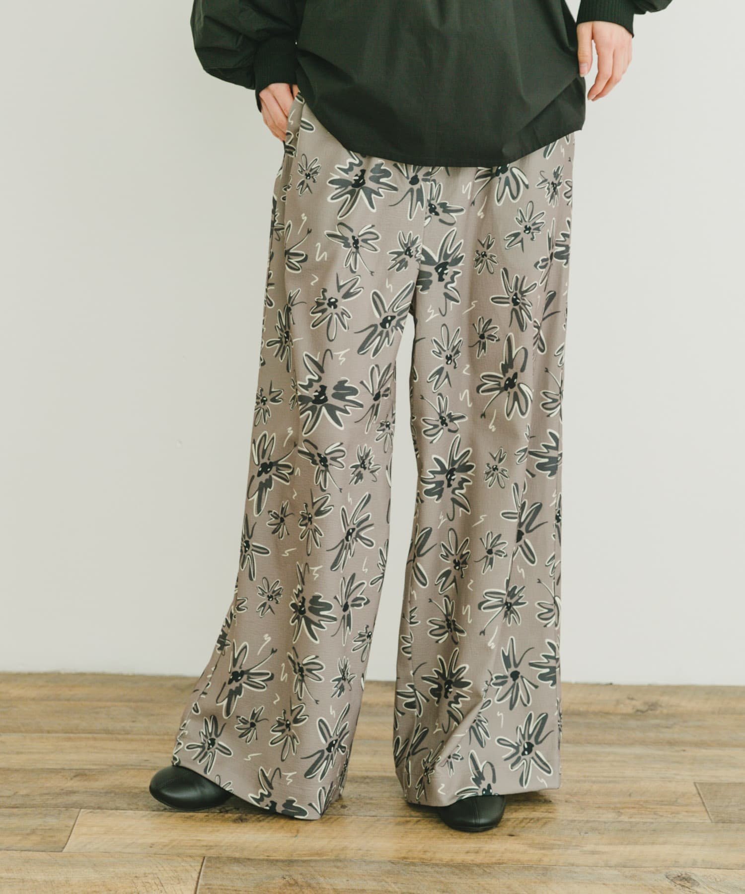 【その他のブランド/Other】のリラックスイージーパンツ インテリア・キッズ・メンズ・レディースファッション・服の通販 founy(ファニー) 　ファッション　Fashion　レディースファッション　WOMEN　パンツ　Pants　2025年　2025　2025春夏・S/S　Ss,Spring/Summer,2025　シンプル　Simple　リラックス　Relax　エレガント 上品　Elegant　夏　Summer　手描き　Hand Drawn　春　Spring　S/S・春夏　Ss・Spring/Summer　MOC|ID: prp329100004523130 ipo3291000000031995207