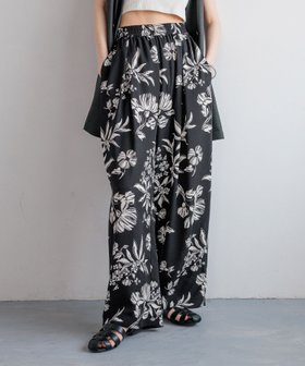 【ローリーズファーム/LOWRYS FARM】のタックワイドイージーパンツ 人気、トレンドファッション・服の通販 founy(ファニー) ファッション Fashion レディースファッション WOMEN パンツ Pants ギャザー Gather ツイル Twill ワイド Wide ヴィンテージ Vintage 夏 Summer 定番 Standard |ID:prp329100004523177