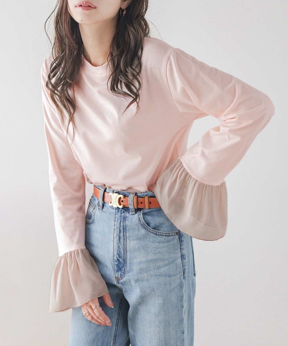 【その他のブランド/Other】のフリル袖ロングTシャツ インテリア・キッズ・メンズ・レディースファッション・服の通販 founy(ファニー) 　ファッション　Fashion　レディースファッション　WOMEN　トップス・カットソー　Tops/Tshirt　シャツ/ブラウス　Shirts/Blouses　ロング / Tシャツ　T-Shirts　ボリュームスリーブ / フリル袖　Volume Sleeve　カーディガン　Cardigan　フリル　Frills　ロング　Long　エレガント 上品　Elegant　ピンク|ID: prp329100004523231 ipo3291000000031996109