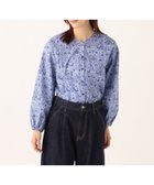 【アフタヌーンティー リビング/Afternoon Tea LIVING】のVネックブラウス/リバティプリント 人気、トレンドファッション・服の通販 founy(ファニー) ファッション Fashion レディースファッション WOMEN トップス・カットソー Tops/Tshirt シャツ/ブラウス Shirts/Blouses Vネック V-Neck バランス Balance ブロード Broad プリント Print ベーシック Basic ロング Long 別注 Special Order thumbnail ブルー|ID: prp329100004523255 ipo3291000000031996406
