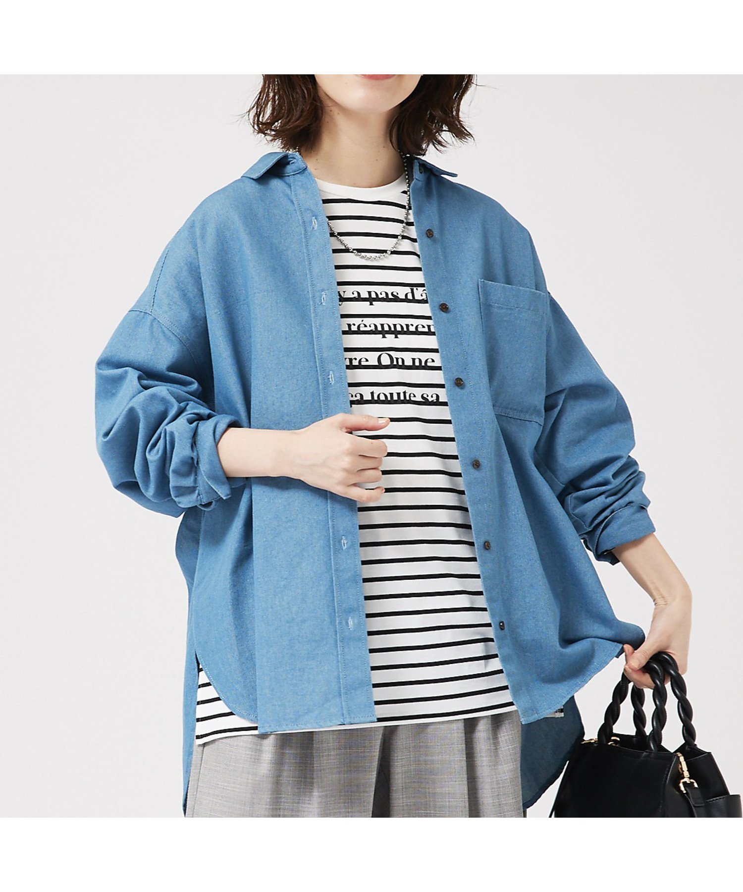【アバハウスマヴィ/abahouse mavie】のデニムオーバーシャツ インテリア・キッズ・メンズ・レディースファッション・服の通販 founy(ファニー) 　ファッション　Fashion　レディースファッション　WOMEN　トップス・カットソー　Tops/Tshirt　シャツ/ブラウス　Shirts/Blouses　シンプル　Simple　スリット　Slit　デニム　Denim　春　Spring　羽織　Haori　サックスブルー|ID: prp329100004523282 ipo3291000000031996661