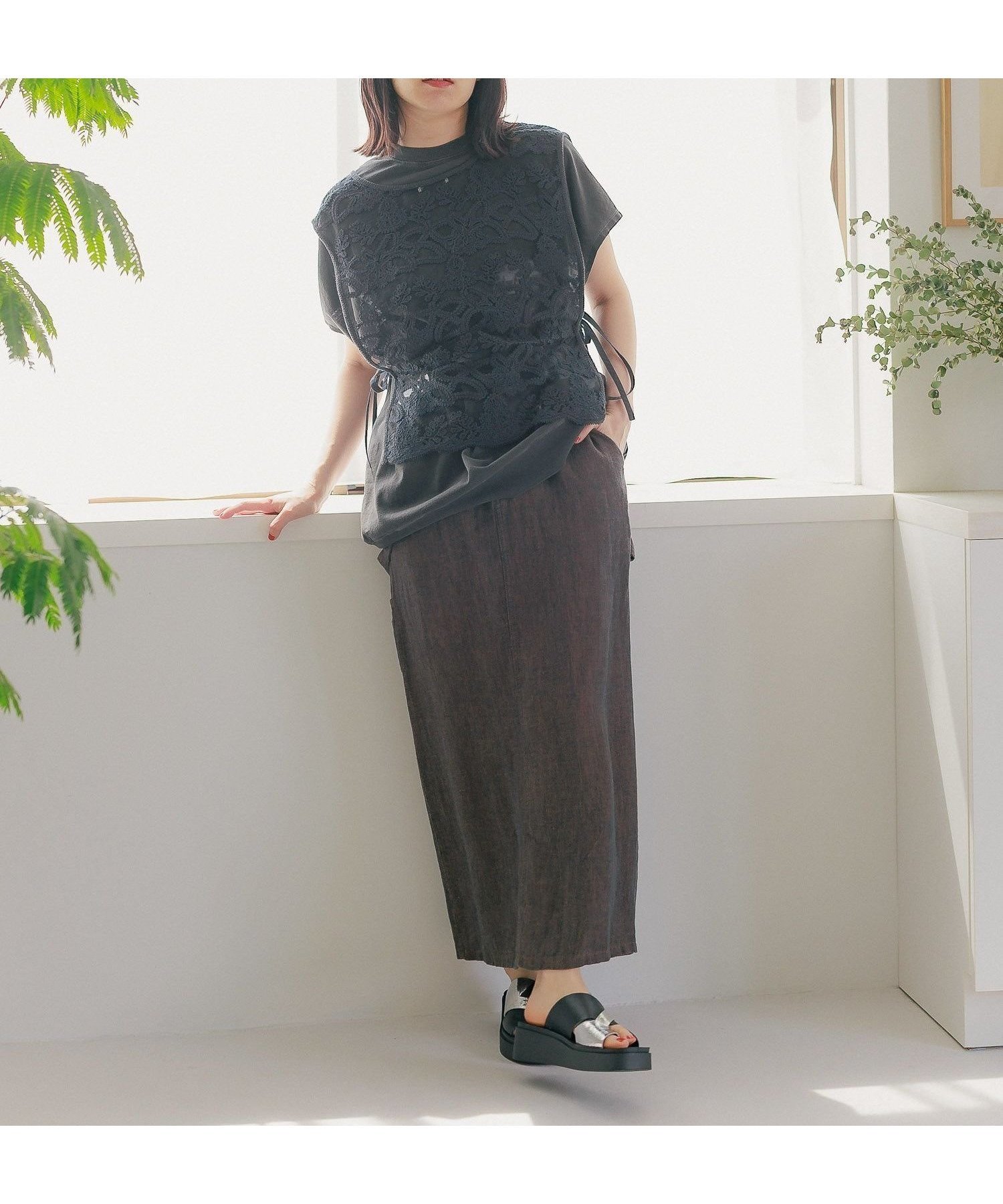 【ニコアンド/niko and】のFINEリネンツイルスカート インテリア・キッズ・メンズ・レディースファッション・服の通販 founy(ファニー) 　ファッション　Fashion　レディースファッション　WOMEN　スカート　Skirt　おすすめ　Recommend　サスペンダー　Suspenders　ストレート　Straight　スリット　Slit　ポケット　Pocket　リネン　Linen　ロング　Long　人気　Popularity　ブラウン|ID: prp329100004523292 ipo3291000000031996705