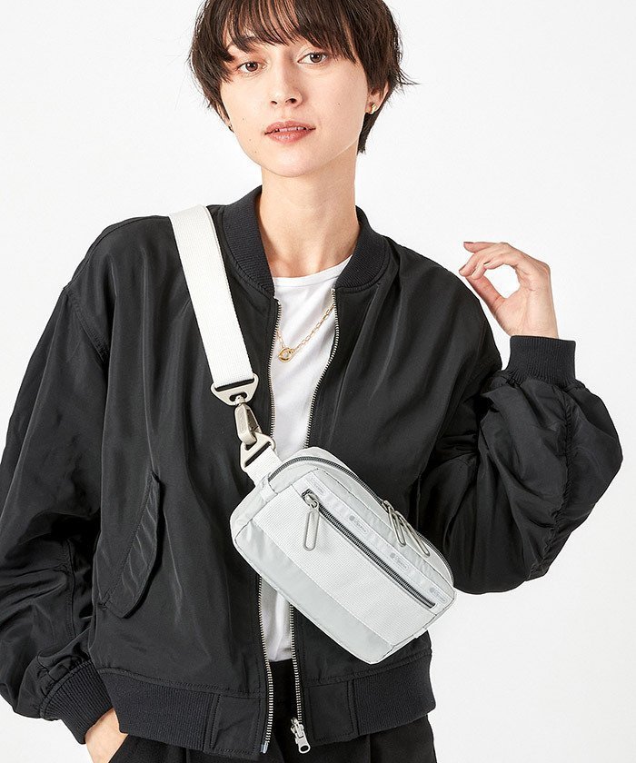 【レスポートサック/LeSportsac】の【公式】レスポートサック ボディバッグ/ウエストポーチ 1390C383 LeSportsac インテリア・キッズ・メンズ・レディースファッション・服の通販 founy(ファニー) https://founy.com/ ファッション Fashion レディースファッション WOMEN ポーチ Pouches スポーツウェア Sportswear スポーツ バッグ/ポーチ Sports Bag/Pouch アウトドア Outdoor 軽量 Lightweight シンプル Simple スクエア Square スマート Smart 定番 Standard 人気 Popularity フォルム Form ポケット Pocket ポーチ Pouch 無地 Plain Color ラップ Wrap おすすめ Recommend 旅行 Travel |ID: prp329100004523297 ipo3291000000031996724