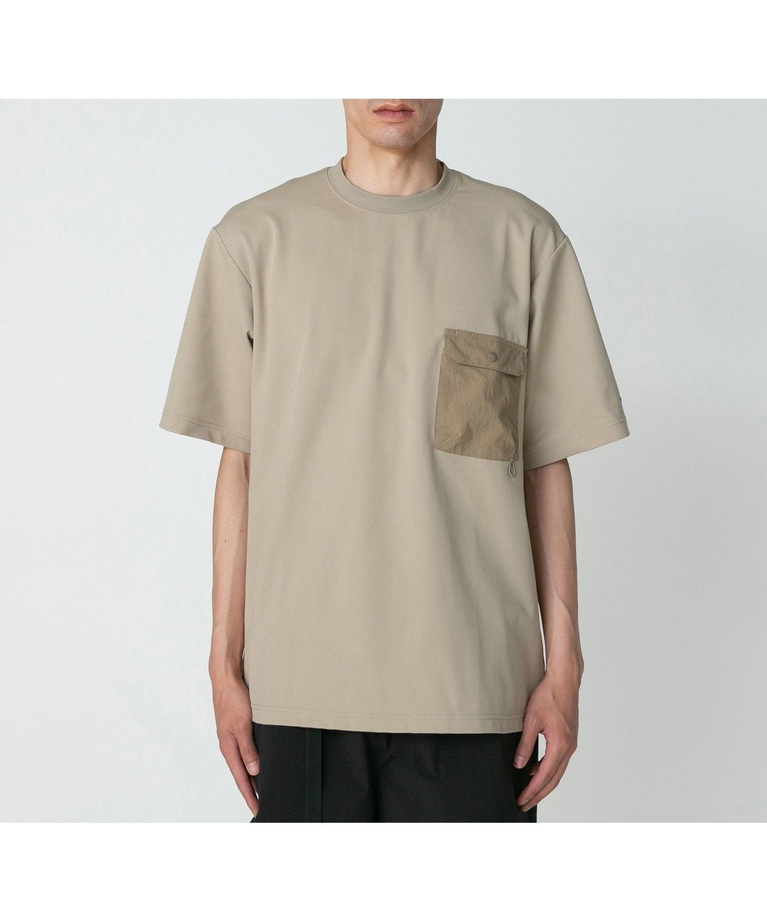 【スノーピーク/SNOW PEAK】のInsect Shield T-Shirt インテリア・キッズ・メンズ・レディースファッション・服の通販 founy(ファニー) 　ファッション　Fashion　レディースファッション　Ladies' Fashion Online　トップス・カットソー　Tops/Tshirt　シャツ/ブラウス　Shirts/Blouses　ロング / Tシャツ　T-Shirts　アウトドア　Outdoor　春　Spring　軽量　Lightweight　サングラス　Sunglasses　シンプル　Simple　ストレッチ　Stretch　スマート　Smart　スリット　Slit　定番　Standard　フィット　Fit　ベーシック　Basic　ボトム　Bottom　ポケット　Pocket　半袖　Short Sleeve　ループ　Loop　S/S・春夏　Ss・Spring/Summer　おすすめ　Recommend　夏　Summer　2025年　2025　2025春夏・S/S　Ss,Spring/Summer,2025　BEIGE|ID: prp329100004523303 ipo3291000000032656476