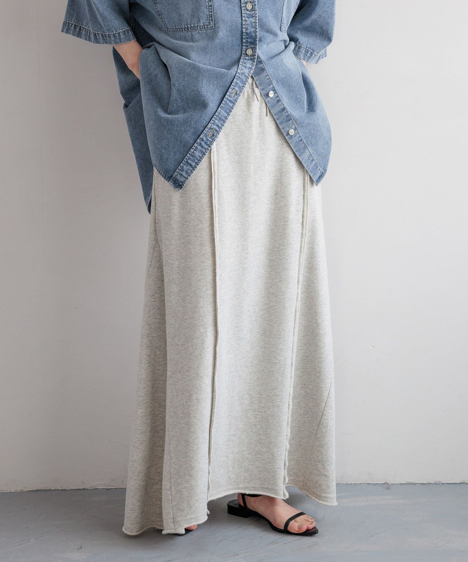 【ローリーズファーム/LOWRYS FARM】のウラケカットオフフレアスカート インテリア・キッズ・メンズ・レディースファッション・服の通販 founy(ファニー) 　ファッション　Fashion　レディースファッション　WOMEN　スカート　Skirt　Aライン/フレアスカート　Flared A-Line Skirts　おすすめ　Recommend　コンパクト　Compact　スウェット　Sweat　スピンドル　Spindle　バランス　Balance　フレア　Flare　グレー15|ID: prp329100004523313 ipo3291000000031996834