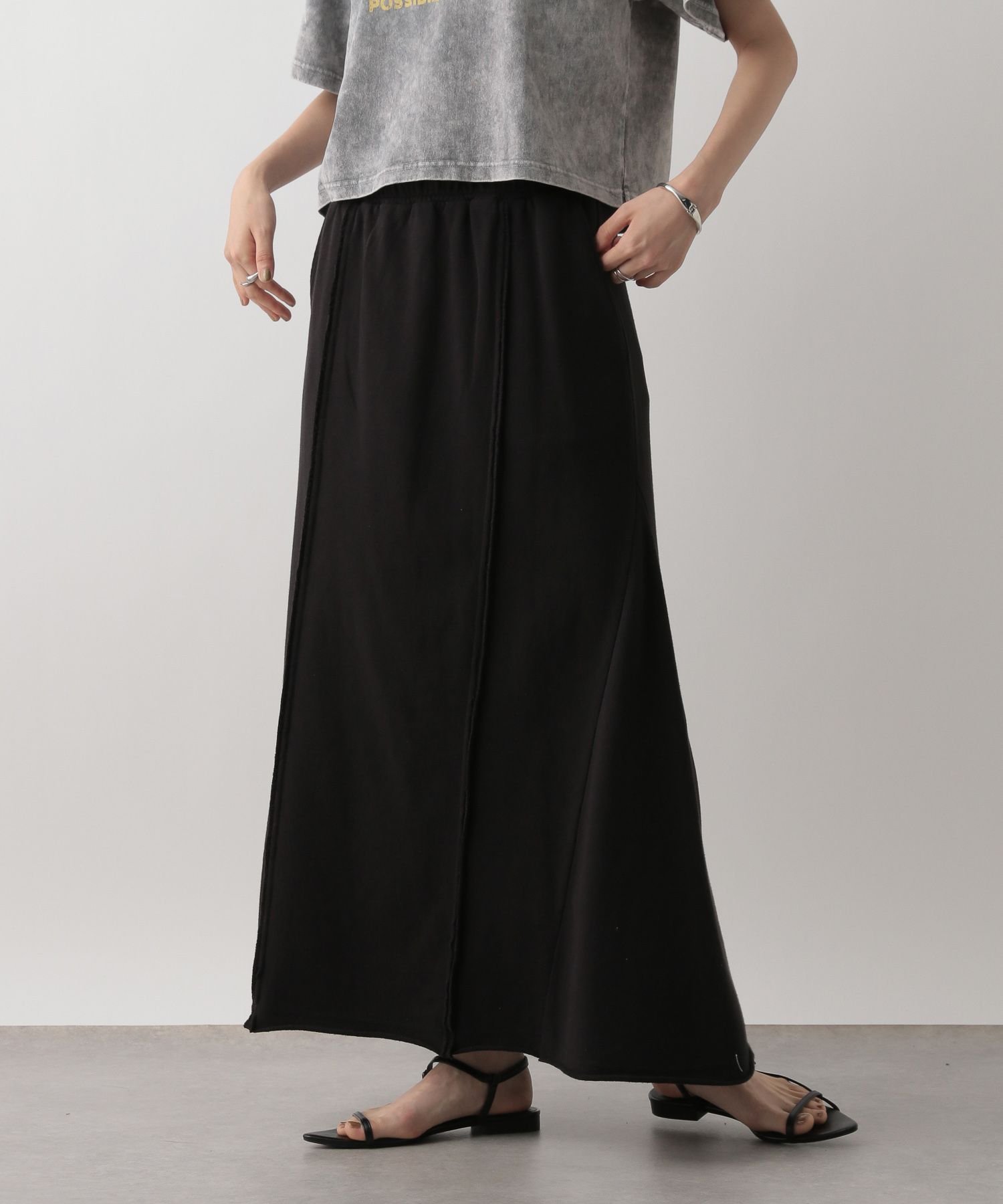 【ローリーズファーム/LOWRYS FARM】のウラケカットオフフレアスカート インテリア・キッズ・メンズ・レディースファッション・服の通販 founy(ファニー) 　ファッション　Fashion　レディースファッション　WOMEN　スカート　Skirt　Aライン/フレアスカート　Flared A-Line Skirts　おすすめ　Recommend　コンパクト　Compact　スウェット　Sweat　スピンドル　Spindle　バランス　Balance　フレア　Flare　ブラック09|ID: prp329100004523313 ipo3291000000031996837