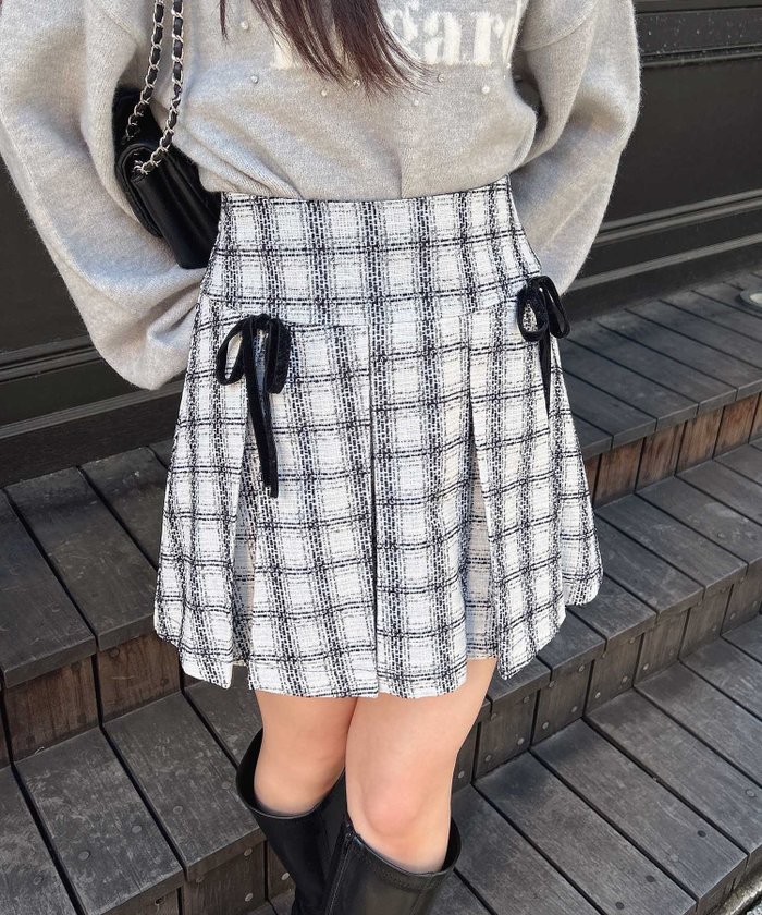 【イング/INGNI】のINGNI/ベロアリボンツイードプリーツスカパン インテリア・キッズ・メンズ・レディースファッション・服の通販 founy(ファニー) https://founy.com/ ファッション Fashion レディースファッション WOMEN トップス・カットソー Tops/Tshirt ベロア Velour ガーリー Girly スマホ Smartphone ツイード Tweed トレンド Trend バレエ Ballet プリーツ Pleats ベロア Velor リボン Ribbon 冬 Winter エレガント 上品 Elegant クリスマス X'mas Christmas Xmas |ID: prp329100004523321 ipo3291000000031996866