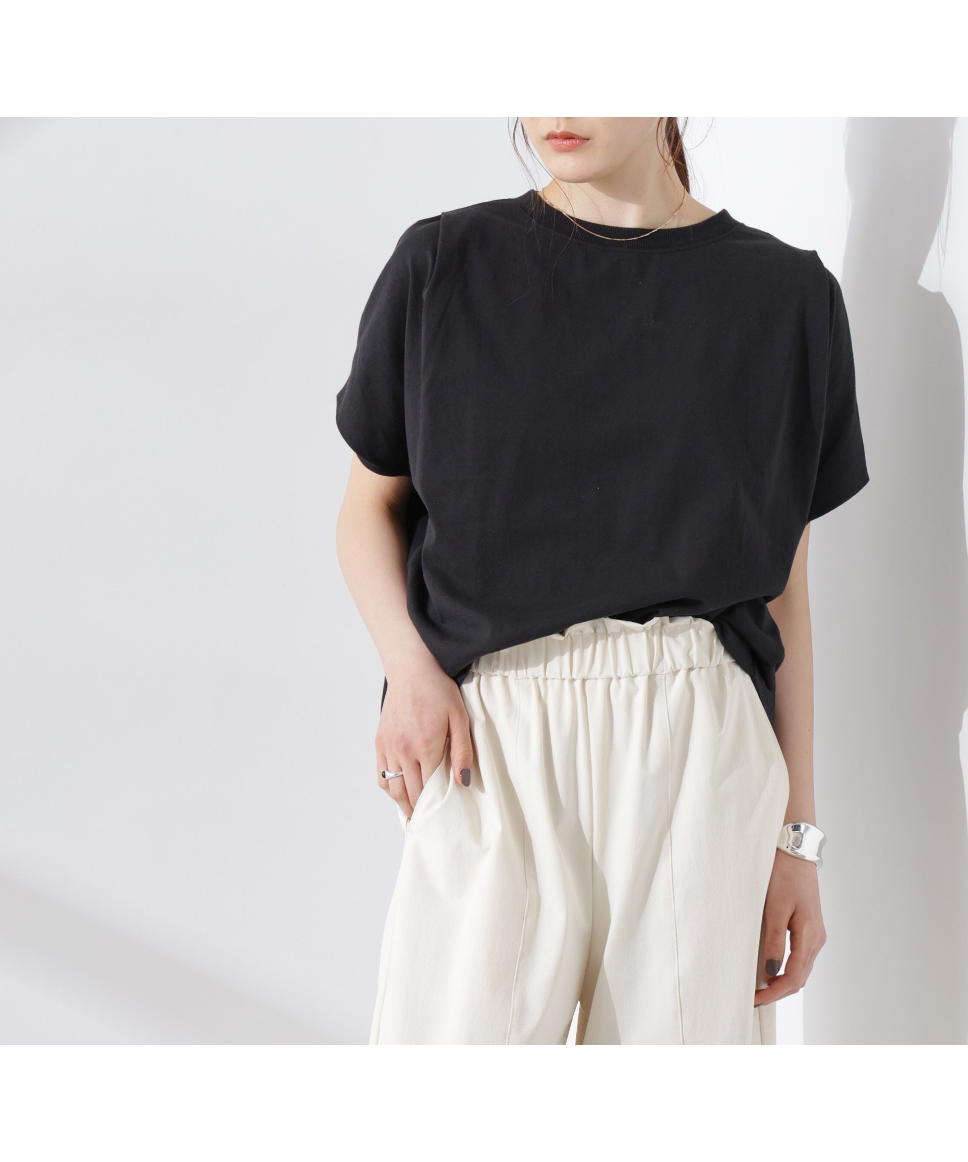 【ナノ ユニバース/nano universe】の変形スリーブカットトップス 人気、トレンドファッション・服の通販 founy(ファニー) 　ファッション　Fashion　レディースファッション　WOMEN　トップス・カットソー　Tops/Tshirt　春　Spring　カットソー　Cut And Sew　サンダル　Sandals　デニム　Denim　定番　Standard　ボトム　Bottom　リラックス　Relax　おすすめ　Recommend　夏　Summer　ビジネス 仕事 通勤　Business　2025年　2025　2025春夏・S/S　Ss,Spring/Summer,2025　 other-1|ID: prp329100004523452 ipo3291000000031997769
