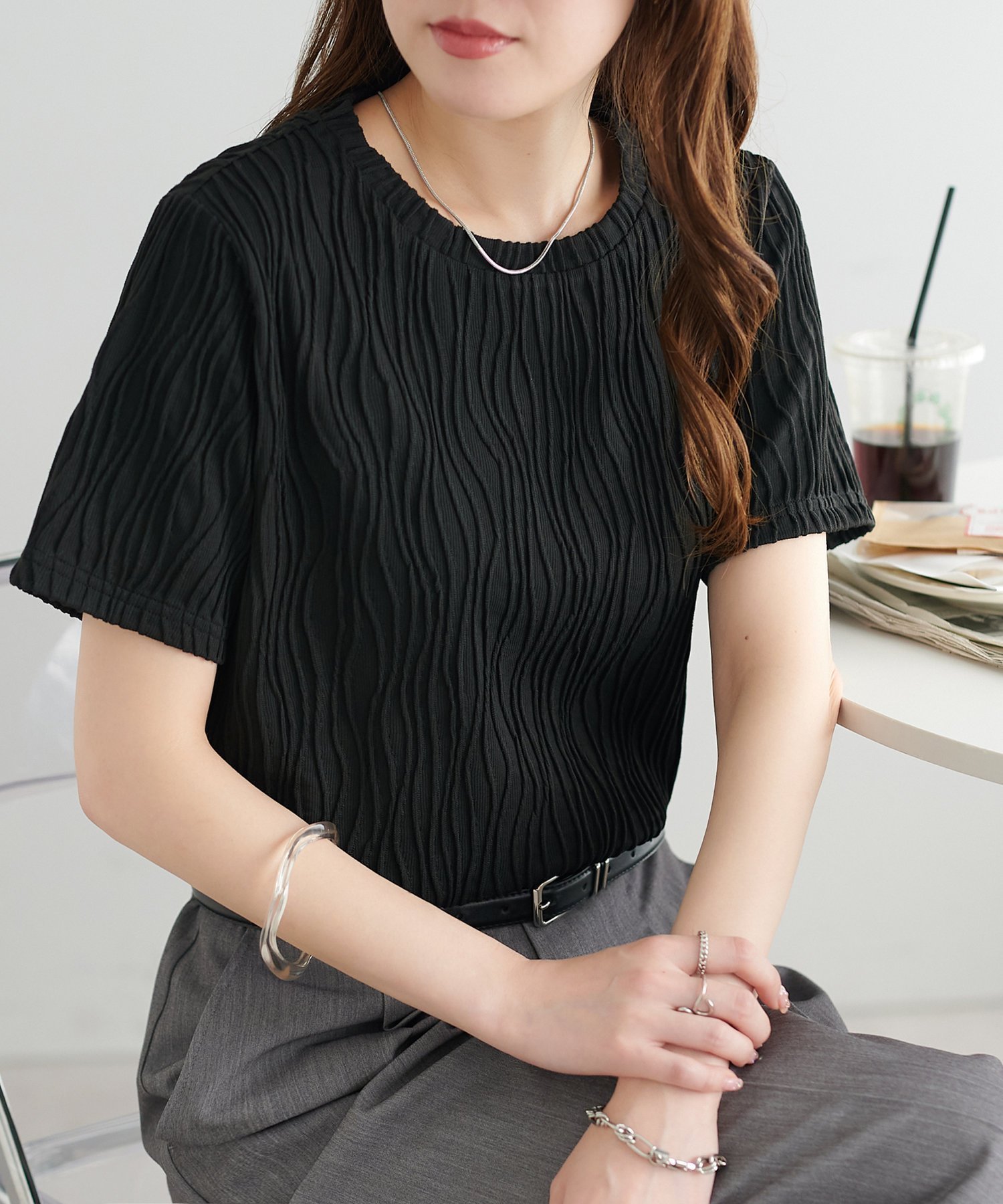 【ディスコート/Discoat】の立体ジャガード5分袖 インテリア・キッズ・メンズ・レディースファッション・服の通販 founy(ファニー) 　ファッション　Fashion　レディースファッション　WOMEN　トップス・カットソー　Tops/Tshirt　インナー　Inner　キャミワンピース　Cami Dress　コンパクト　Compact　サロペット　Overalls　シンプル　Simple　ベーシック　Basic　秋　Autumn/Fall　ブラック|ID: prp329100004523478 ipo3291000000031997986