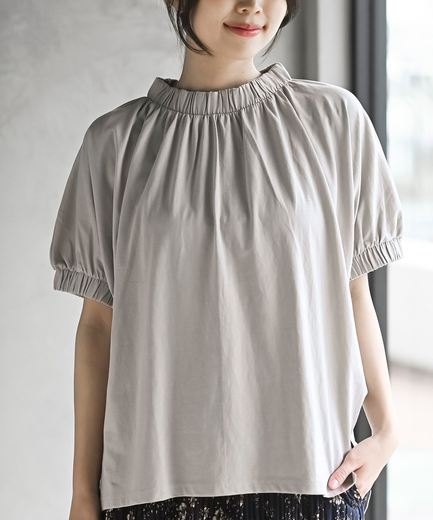 【アールピーエス/rps】のネック スリーブゴム使いTee インテリア・キッズ・メンズ・レディースファッション・服の通販 founy(ファニー) 　ファッション　Fashion　レディースファッション　WOMEN　カットソー　Cut And Sew　ギャザー　Gather　スリーブ　Sleeve　夏　Summer　春　Spring　S/S・春夏　Ss・Spring/Summer　グレージュ|ID: prp329100004523493 ipo3291000000031998152