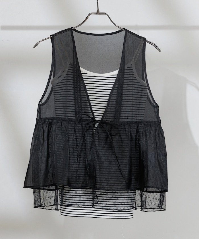 【フリークスストア/FREAK'S STORE】のオーガンジー レースレイヤードベスト インテリア・キッズ・メンズ・レディースファッション・服の通販 founy(ファニー) 　ファッション　Fashion　レディースファッション　WOMEN　アウター　Coat Outerwear　トップス・カットソー　Tops/Tshirt　ベスト/ジレ　Gilets/Vests　2025年　2025　2025春夏・S/S　Ss,Spring/Summer,2025　オーガンジー　Organdy　フェミニン　Feminine　ベスト　Vest　レース　Race　人気　Popularity　切替　Switching　夏　Summer　S/S・春夏　Ss・Spring/Summer　ブラック|ID: prp329100004523520 ipo3291000000031998432