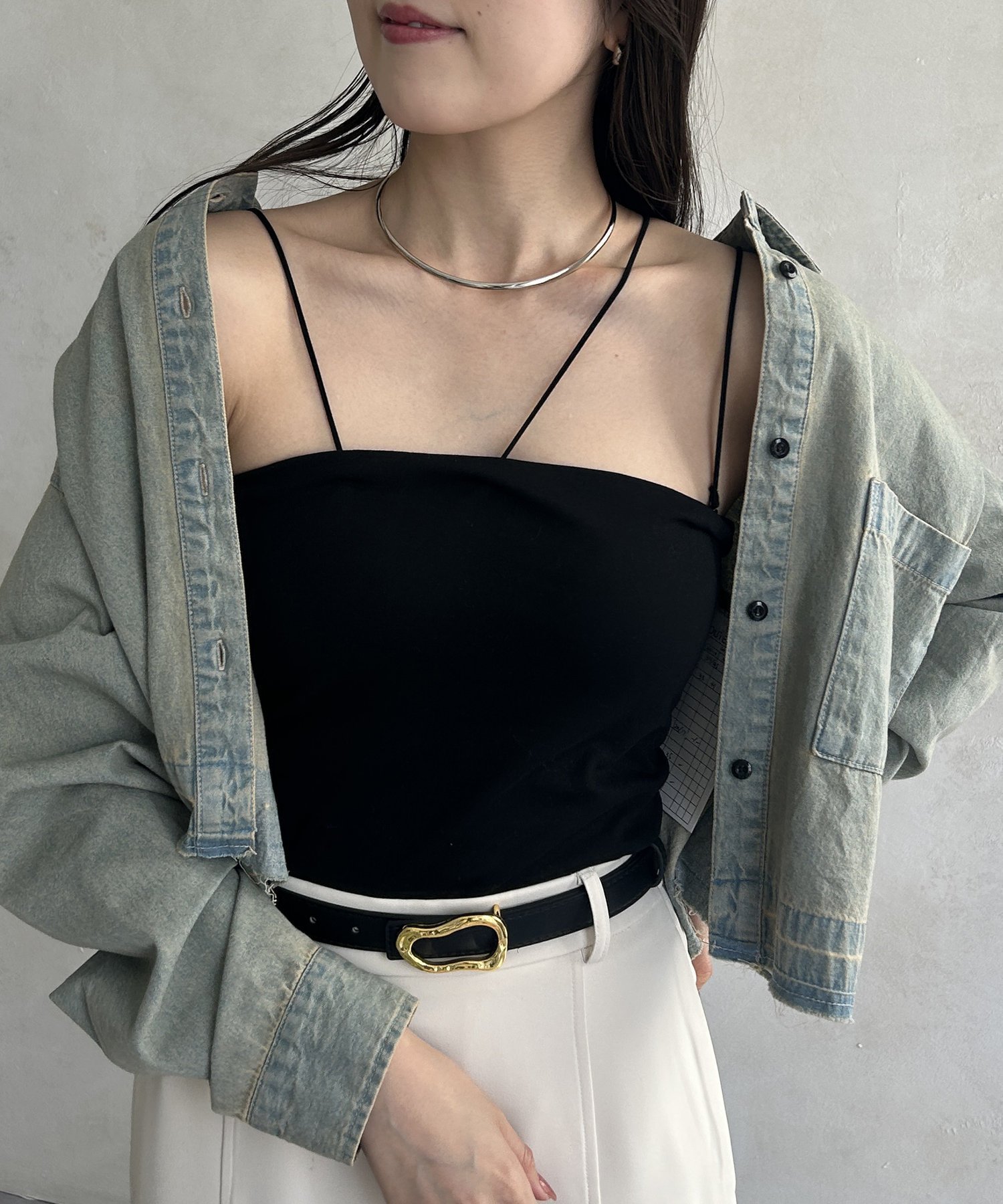 【ゼヴォン/Thevon】のアシメストラップカップ付きキャミ インテリア・キッズ・メンズ・レディースファッション・服の通販 founy(ファニー) 　ファッション　Fashion　レディースファッション　WOMEN　トップス・カットソー　Tops/Tshirt　キャミソール / ノースリーブ　No Sleeves　2025年　2025　2025春夏・S/S　Ss,Spring/Summer,2025　インナー　Inner　カットソー　Cut And Sew　キャミ　Cami　キャミソール　Camisole　デニム　Denim　ラップ　Wrap　リラックス　Relax　夏　Summer　定番　Standard　春　Spring　ブラック|ID: prp329100004523522 ipo3291000000031998437