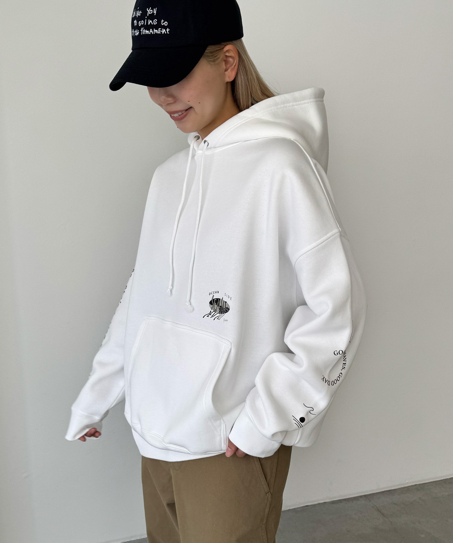 【キャナルジーン/CANAL JEAN】の1975 TOKYO SEA SITパーカー 裏起毛 インテリア・キッズ・メンズ・レディースファッション・服の通販 founy(ファニー) 　ファッション　Fashion　レディースファッション　Fashion for Women　トップス・カットソー　Cut & Sew Tops　レディースパーカー・カジュアルフーディー　Casual Hoodies & Sweatshirts　デニム　Denim, Jeans Material　パーカー　Hoodie, Parka　フェミニン　Feminine, Girly　プリント　Print, Printed Pattern　メンズ　Men's, Menswear　ホワイト|ID: prp329100004523528 ipo3291000000033638038