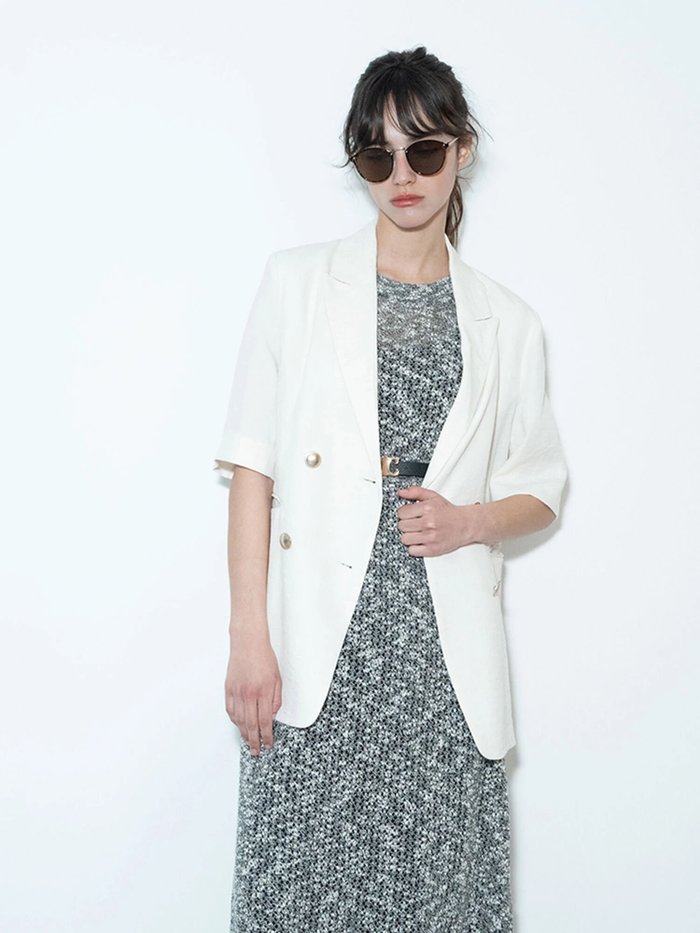 【テチチ/Te chichi】の【松井愛莉着用】ハーフスリーブオーバーミドルジャケット《2025summer catalog item》 インテリア・キッズ・メンズ・レディースファッション・服の通販 founy(ファニー) https://founy.com/ ファッションモデル・俳優・女優 Models 女性 Women 松井愛莉 Matsui Airi ファッション Fashion レディースファッション WOMEN アウター Coat Outerwear ジャケット Jackets 2025年 2025 2025春夏・S/S Ss,Spring/Summer,2025 ジャケット Jacket ダブル Double トレンド Trend ベーシック Basic リラックス Relax ワッシャー Washer エレガント 上品 Elegant 夏 Summer 女優 Actress 雑誌 Magazine |ID: prp329100004524243 ipo3291000000032002431