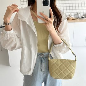 【ココモモ/COCOMOMO】のマウンテンパーカー ライトアウター 春アウター シアーパーカー レディース 人気、トレンドファッション・服の通販 founy(ファニー) ファッション Fashion レディースファッション Fashion for Women アウター Coat / Outerwear Collection トップス・カットソー Cut & Sew Tops レディースパーカー・カジュアルフーディー Casual Hoodies & Sweatshirts 春 Spring コンパクト Compact, Small Size 軽量 Lightweight, Ultra Light シアー Sheer, See-Through ジャケット Jacket, Outerwear スプリング Spring, Spring Collection スリーブ Sleeve, Long Sleeve / Short Sleeve 長袖 Long Sleeve, Full Sleeve バルーン Balloon, Balloon Silhouette パーカー Hoodie, Parka 羽織 Haori, Light Jacket S/S・春夏 SS, Spring/Summer, Warm Season プチプライス・低価格 Affordable / Budget Price 夏 Summer エレガント 上品 Elegant ギフト プレゼント Gift / Present ビジネス 仕事 通勤 Business / Work / Commuting |ID:prp329100004524298