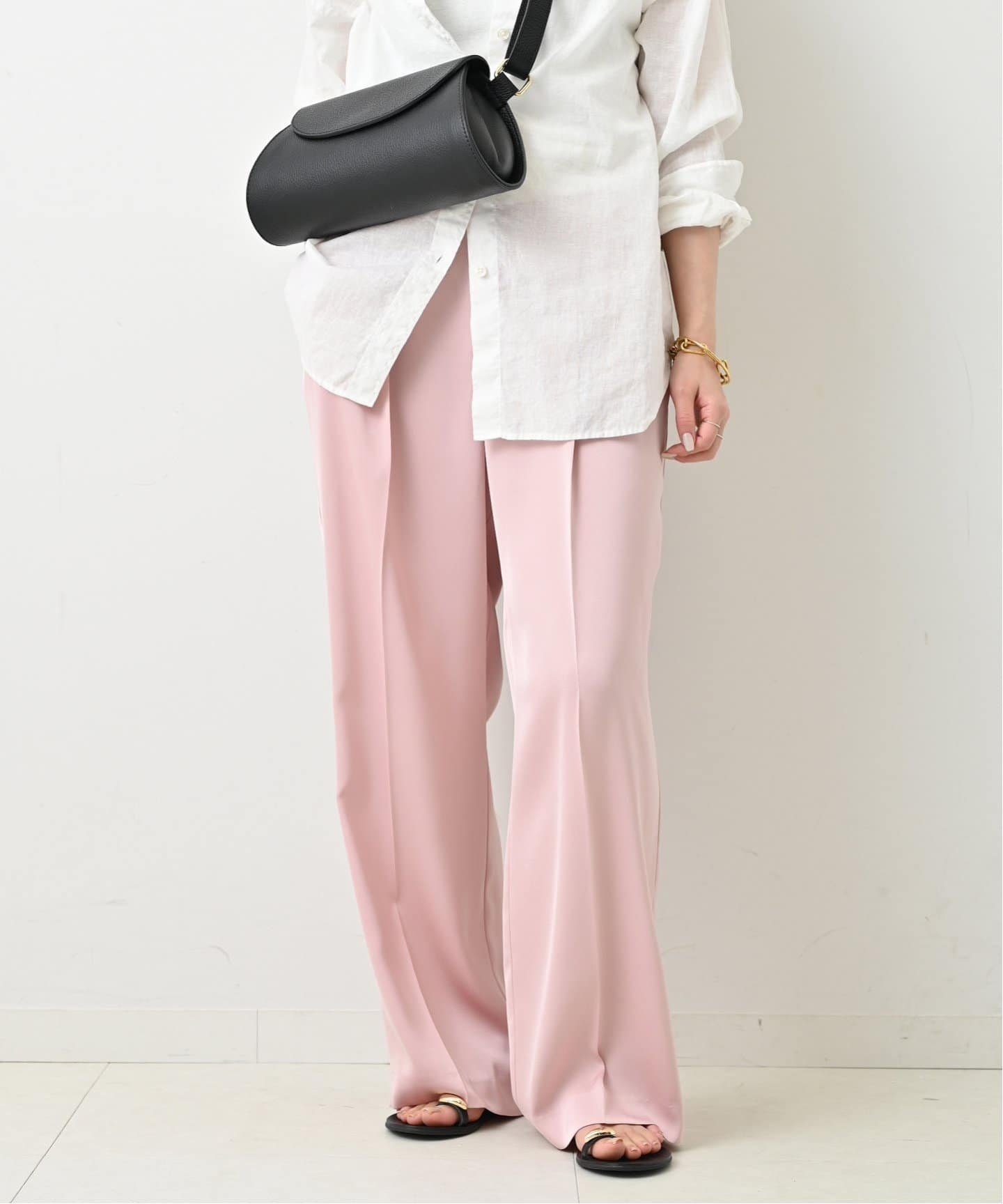 【スローブ イエナ/SLOBE IENA】のサテンタックパンツ インテリア・キッズ・メンズ・レディースファッション・服の通販 founy(ファニー) 　ファッション　Fashion　レディースファッション　WOMEN　パンツ　Pants　2025年　2025　2025春夏・S/S　Ss,Spring/Summer,2025　なめらか　Smooth　カットソー　Cut And Sew　サテン　Satin　フェミニン　Feminine　ベスト　Vest　ループ　Loop　ワイド　Wide　ピンク|ID: prp329100004524303 ipo3291000000032081718