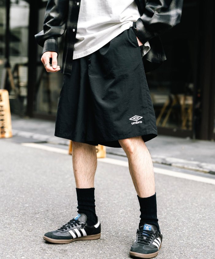 【ロッキーモンロー/Rocky Monroe】のUMBRO 別注コラボ ワンポイントロゴ刺繍ナイロンショートパンツ インテリア・キッズ・メンズ・レディースファッション・服の通販 founy(ファニー) https://founy.com/ ファッション Fashion レディースファッション WOMEN パンツ Pants ハーフ / ショートパンツ Short Pants アウトドア Outdoor コラボ Collaboration 軽量 Lightweight ドローコード Draw Cord フロント Front 別注 Special Order メンズ Mens リラックス Relax ワンポイント One Point おすすめ Recommend |ID: prp329100004524352 ipo3291000000032002869