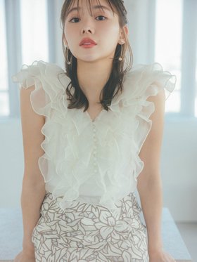 【スナイデル/SNIDEL】のノースリフリルブラウス 人気、トレンドファッション・服の通販 founy(ファニー) ファッション Fashion レディースファッション WOMEN トップス・カットソー Tops/Tshirt シャツ/ブラウス Shirts/Blouses インナー Inner ウェーブ Wave オケージョン Occasion オーガンジー Organdy キャミソール Camisole 今季 This Season シアー Sheer フィット Fit フリル Frills フロント Front ロマンティック Romantic おすすめ Recommend エレガント 上品 Elegant |ID:prp329100004524465