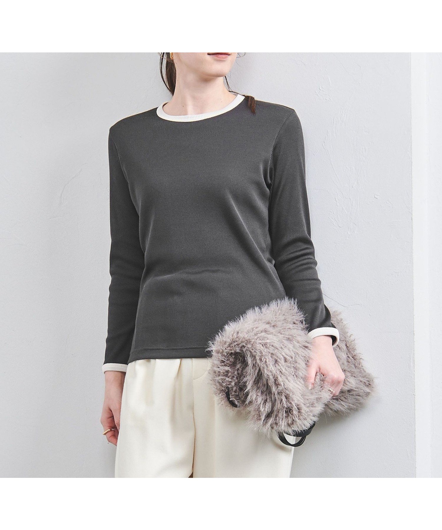 【ユナイテッドアローズ/UNITED ARROWS】のリブ バイカラー パイピング カットソー インテリア・キッズ・メンズ・レディースファッション・服の通販 founy(ファニー) 　ファッション　Fashion　レディースファッション　Fashion for Women　トップス・カットソー　Cut & Sew Tops　カットソー・ベーシックTシャツ　Cut-and-Sewn Tops / Stretch Tees & Basics　おすすめ　Recommended / Our Picks　インナー　Innerwear　カットソー　Cut and Sewn Top　コンパクト　Compact, Small Size　シルク　Silk, 100% Silk　ジャケット　Jacket, Outerwear　パイピング　Piping, Trim Design　ベーシック　Basic, Essential　ボトム　Bottoms, Lower Wear　エレガント 上品　Elegant　人気　Popular, Best Seller　長袖　Long Sleeve, Full Sleeve　DK.GRAY|ID: prp329100004524474 ipo3291000000033223893