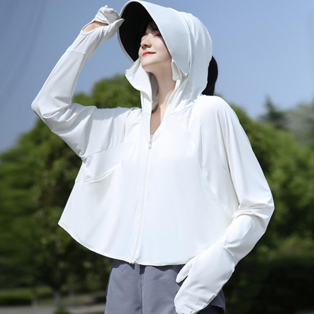 【メゾンドラティール/maison de LATIR】の接触冷感UVカットパーカー インテリア・キッズ・メンズ・レディースファッション・服の通販 founy(ファニー) 　ファッション　Fashion　レディースファッション　Fashion for Women　トップス・カットソー　Cut & Sew Tops　レディースパーカー・カジュアルフーディー　Casual Hoodies & Sweatshirts　おすすめ　Recommended / Our Picks　アウトドア　Outdoor Clothing　パーカー　Hoodie, Parka　夏　Summer　楽ちん　Easy Fit, Comfortable　ホワイト|ID: prp329100004524543 ipo3291000000032668230