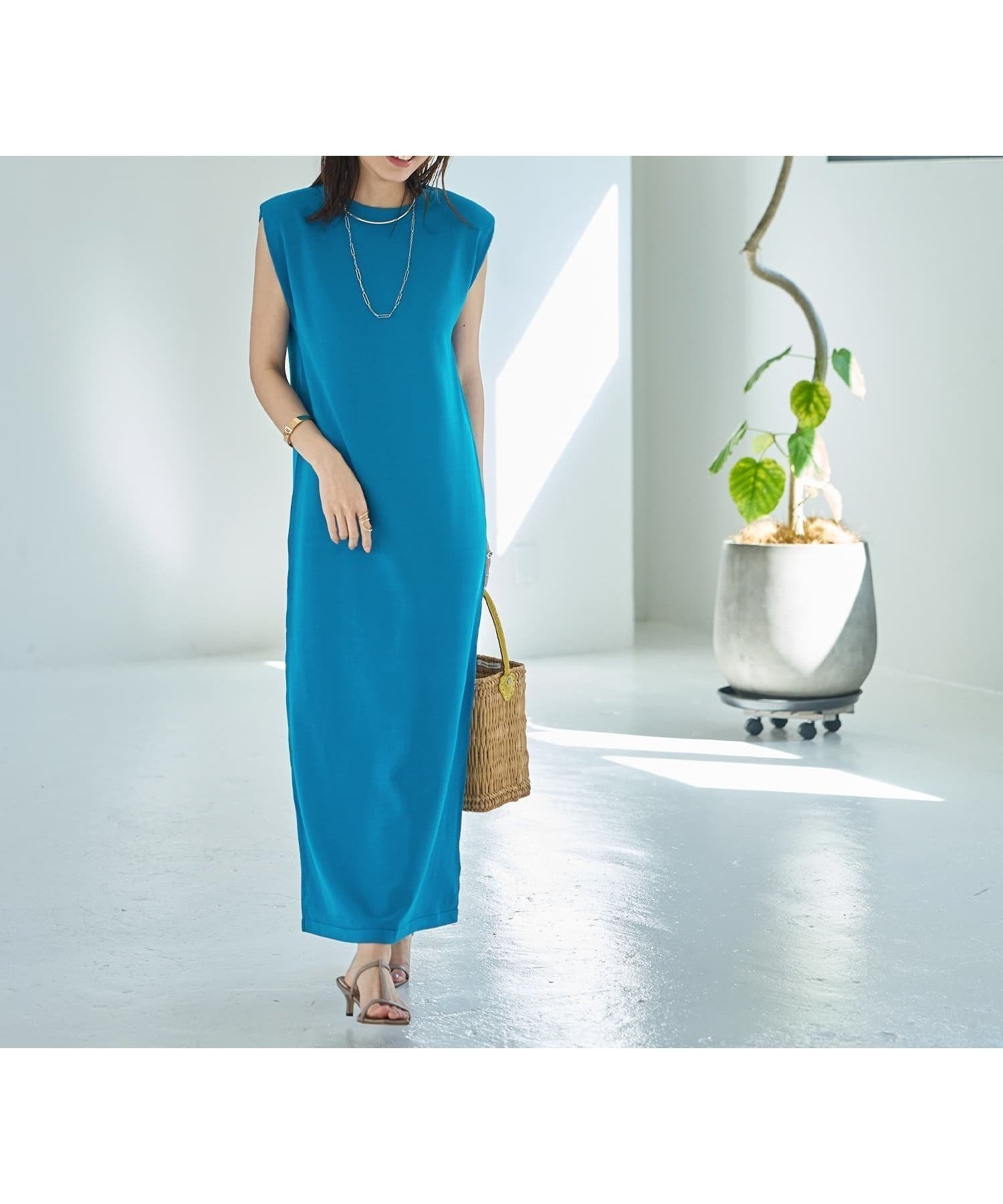 【スタイルデリ/STYLE DELI】のショルダーカバーIラインニットドレス 人気、トレンドファッション・服の通販 founy(ファニー) 　ファッション　Fashion　レディースファッション　Fashion for Women　トップス・カットソー　Cut & Sew Tops　ニット　Knit Tops & Sweaters　ワンピース　Dresses　フォーマル・パーティードレス・結婚式用ドレス　Elegant & Casual Dresses　インナー　Innerwear　春　Spring　くるぶし　Ankle-Length　カーディガン　Cardigan, Knitwear　サマー　Summer, Summer Style　ショルダー　Shoulder, Shoulder Strap　ジャケット　Jacket, Outerwear　スタイリッシュ　Stylish, Fashionable　スニーカー　Sneakers, Trainers　スリット　Slit, Slit Detail　ダメージ　Distressed, Destroyed　ドレス　Dress, One-Piece　バランス　Balance, Style Balance　フォルム　Silhouette, Form　ブルゾン　Blouson, Bomber Jacket　ペチコート　Petticoat, Underskirt　ポケット　Pocket, Pocket Detail　S/S・春夏　SS, Spring/Summer, Warm Season　おすすめ　Recommended / Our Picks　夏　Summer　 other-1|ID: prp329100004524560 ipo3291000000032708888