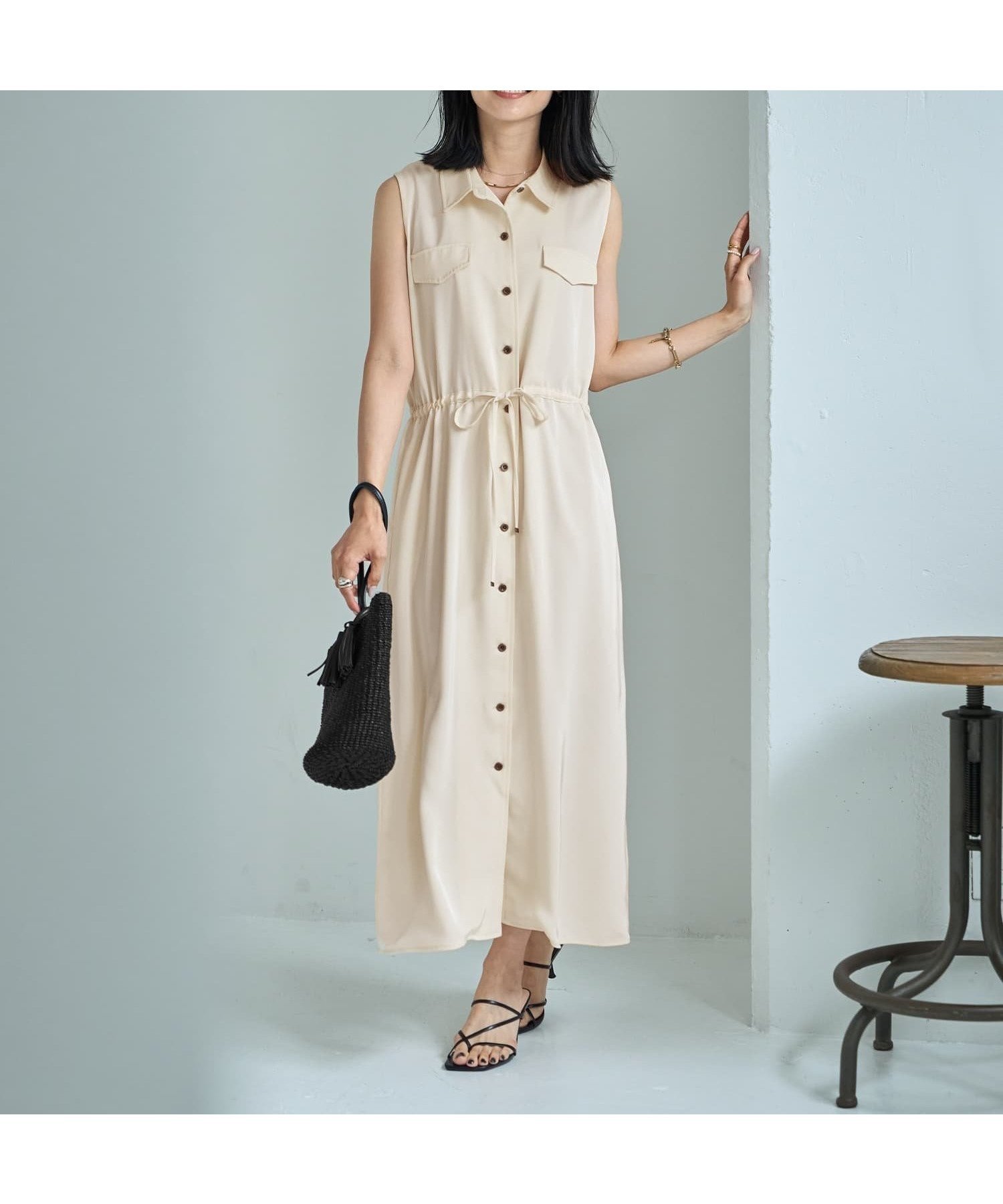 【スタイルデリ/STYLE DELI】の【LUXE】ノースリドロストシャツワンピース インテリア・キッズ・メンズ・レディースファッション・服の通販 founy(ファニー) 　ファッション　Fashion　レディースファッション　WOMEN　ワンピース　Dress　シャツワンピース　Shirt Dresses　インナー　Inner　ヴィンテージ　Vintage　春　Spring　カーディガン　Cardigan　ギャザー　Gather　クール　Cool　シルバー　Silver　ジャケット　Jacket　スタイリッシュ　Stylish　スリット　Slit　ツイル　Twill　定番　Standard　フラップ　Flap　フロント　Front　ベスト　Vest　ペチコート　Petticoat　ポケット　Pocket　リボン　Ribbon　ループ　Loop　S/S・春夏　Ss・Spring/Summer　夏　Summer　クリーム|ID: prp329100004524564 ipo3291000000032056711