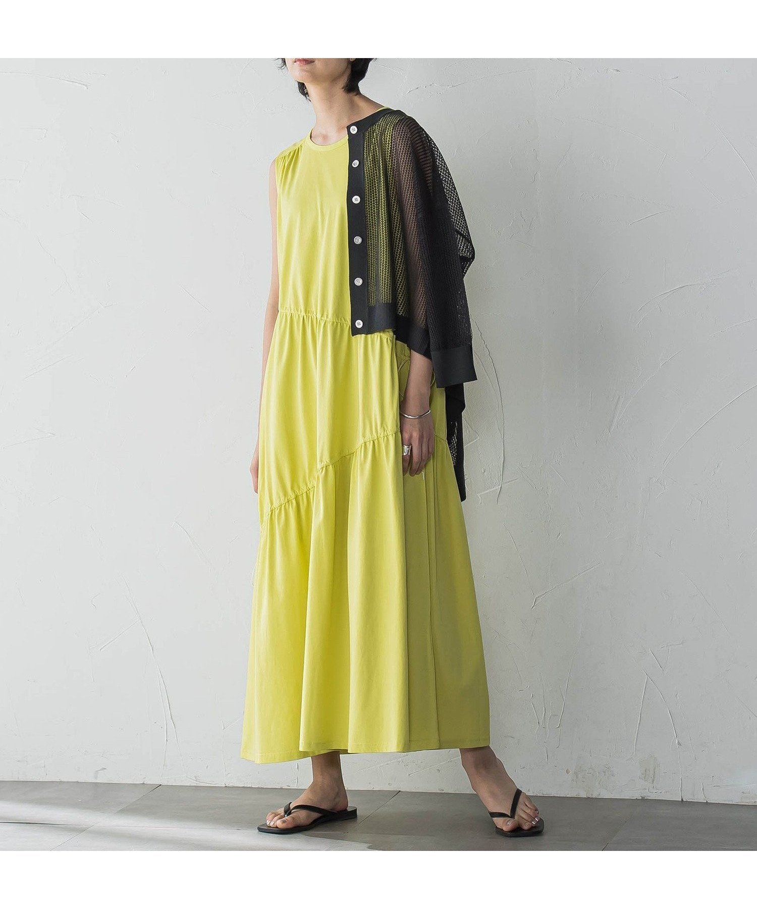【メイソングレイ/MAYSON GREY】のドロストノースリーブカットワンピース≪手洗い可能≫ インテリア・キッズ・メンズ・レディースファッション・服の通販 founy(ファニー) 　ファッション　Fashion　レディースファッション　WOMEN　ワンピース　Dress　アシンメトリー　Asymmetry　カーディガン　Cardigan　ギャザー　Gather　ショート　Short　ジャージー　Jersey　バイアス　Bias　パターン　Pattern　フレア　Flare　ブルゾン　Blouson　グリーン|ID: prp329100004524596 ipo3291000000032003837