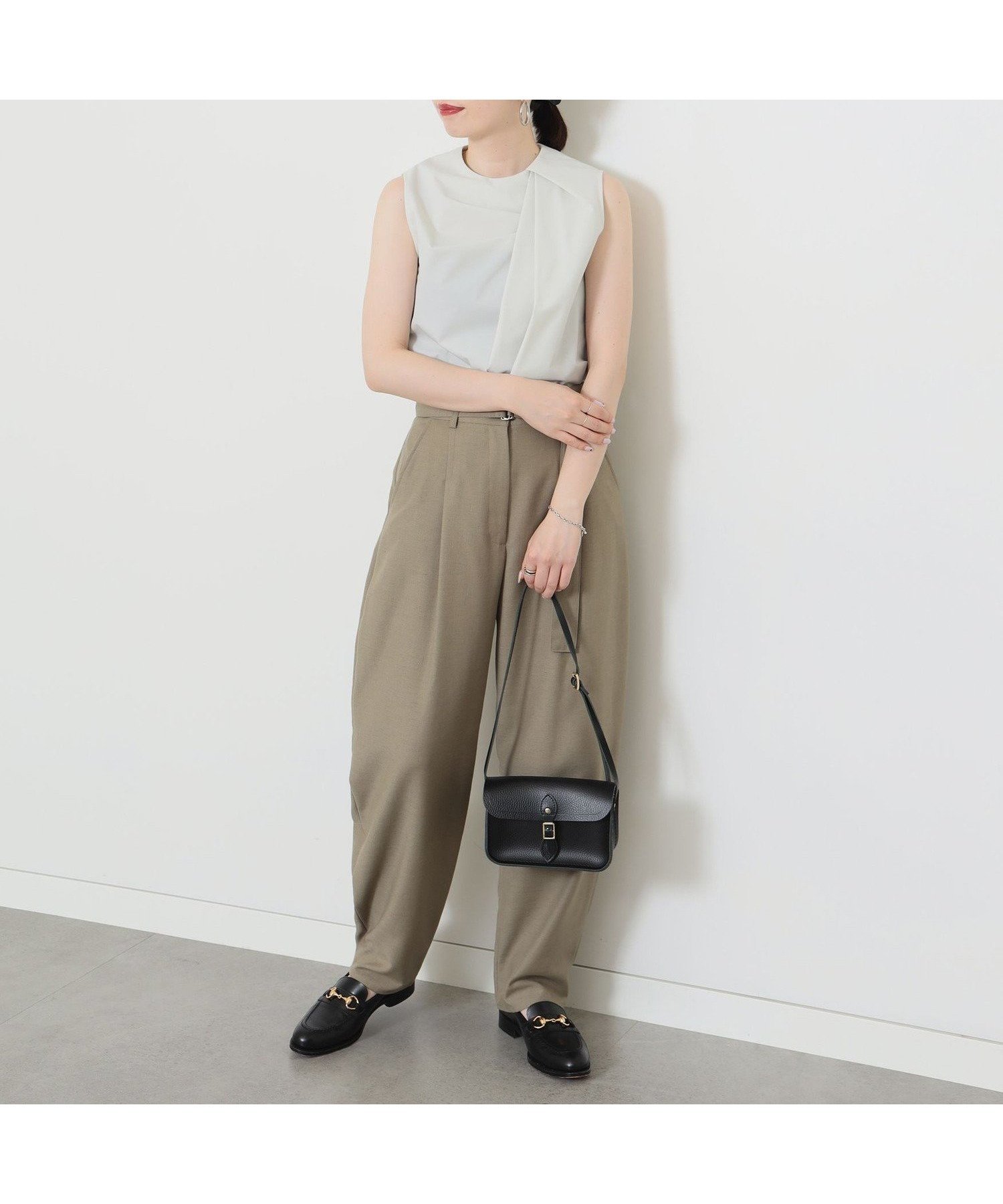 【その他のブランド/Other】の1タック ベルテッド パンツ インテリア・キッズ・メンズ・レディースファッション・服の通販 founy(ファニー) 　ファッション　Fashion　レディースファッション　WOMEN　パンツ　Pants　おすすめ　Recommend　テーパード　Tapered　ファブリック　Fabric　リネン　Linen　OLIVE|ID: prp329100004524642 ipo3291000000032004030