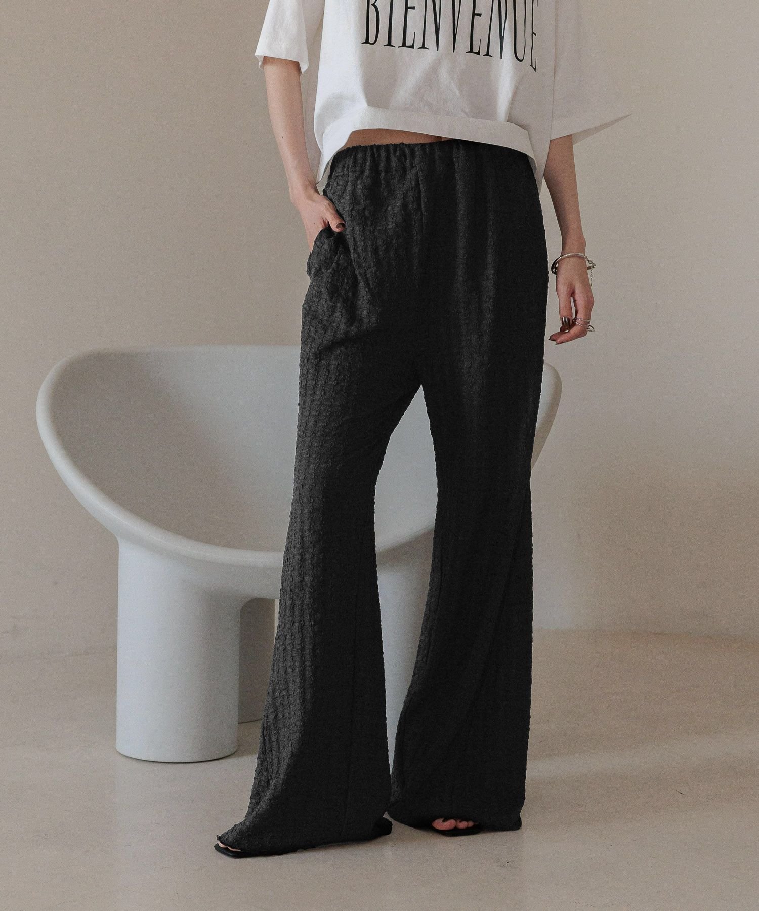 【ローリーズファーム/LOWRYS FARM】のアソートフレアパンツ インテリア・キッズ・メンズ・レディースファッション・服の通販 founy(ファニー) 　ファッション　Fashion　レディースファッション　Fashion for Women　パンツ　Pants & Trousers　おすすめ　Recommended / Our Picks　カットソー　Cut and Sewn Top　チュニック　Tunic, Long Top　トレンド　Trend, Trending Now　フレア　Flare, Flared　ポケット　Pocket, Pocket Detail　レース　Lace, Lace Fabric　ワッフル　Waffle, Waffle Knit　ポコポコブラック09|ID: prp329100004524686 ipo3291000000032658366