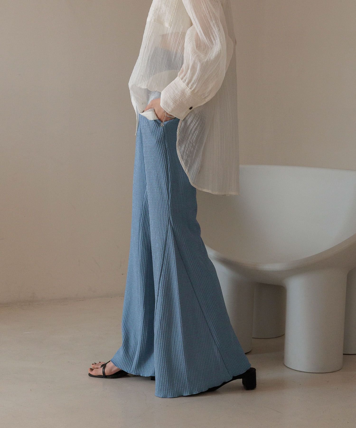 【ローリーズファーム/LOWRYS FARM】のアソートフレアパンツ インテリア・キッズ・メンズ・レディースファッション・服の通販 founy(ファニー) 　ファッション　Fashion　レディースファッション　Fashion for Women　パンツ　Pants & Trousers　おすすめ　Recommended / Our Picks　カットソー　Cut and Sewn Top　チュニック　Tunic, Long Top　トレンド　Trend, Trending Now　フレア　Flare, Flared　ポケット　Pocket, Pocket Detail　レース　Lace, Lace Fabric　ワッフル　Waffle, Waffle Knit　ワッフルブルー85|ID: prp329100004524686 ipo3291000000032658372