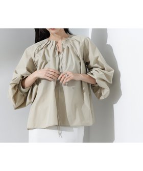 【ナノ ユニバース/nano universe】のボリュームスリーブタックブラウス 人気、トレンドファッション・服の通販 founy(ファニー) ファッション Fashion レディースファッション WOMEN トップス・カットソー Tops/Tshirt シャツ/ブラウス Shirts/Blouses ボリュームスリーブ / フリル袖 Volume Sleeve サンダル Sandals シンプル Simple デニム Denim ベーシック Basic リボン Ribbon ビジネス 仕事 通勤 Business 2025年 2025 2025春夏・S/S Ss,Spring/Summer,2025 |ID:prp329100004524712