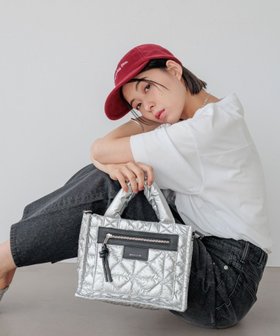 【ベイフロー/BAYFLOW】の≪完売カラー追加 ≫ 500mlペットボトルが入る キルトパッファースクエアショルダー 人気、トレンドファッション・服の通販 founy(ファニー) ファッション Fashion レディースファッション Fashion for Women オレンジ Orange キルティング Quilted, Quilting ポケット Pocket, Pocket Detail 人気 Popular, Best Seller 財布 Wallet, Purse |ID:prp329100004524731