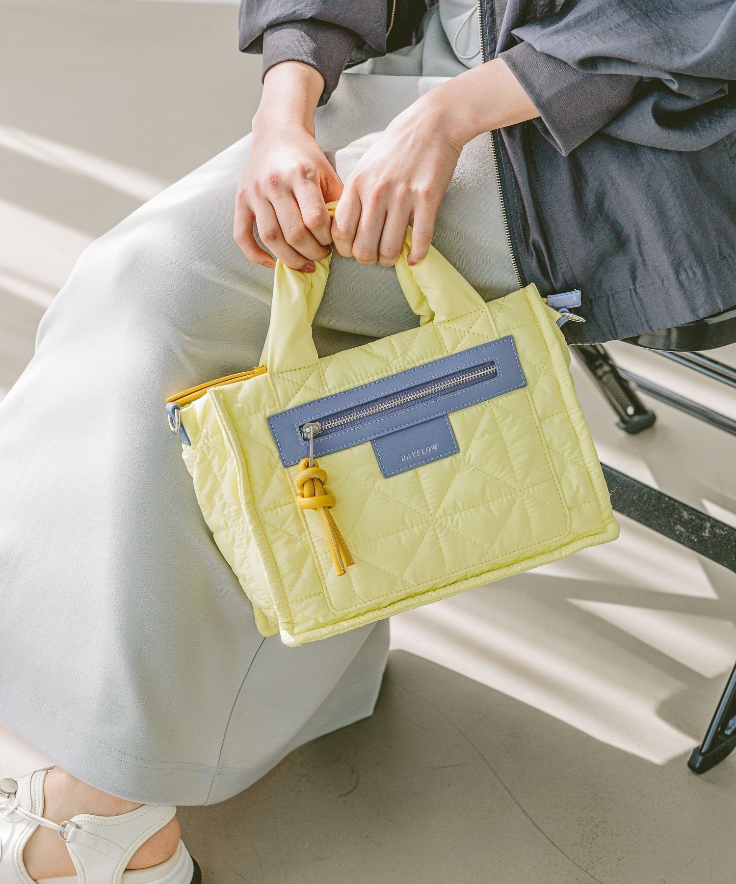 【ベイフロー/BAYFLOW】の≪完売カラー追加 ≫ 500mlペットボトルが入る キルトパッファースクエアショルダー インテリア・キッズ・メンズ・レディースファッション・服の通販 founy(ファニー) 　ファッション　Fashion　レディースファッション　Fashion for Women　オレンジ　Orange　キルティング　Quilted, Quilting　ポケット　Pocket, Pocket Detail　人気　Popular, Best Seller　財布　Wallet, Purse　イエロー60|ID: prp329100004524731 ipo3291000000033535805