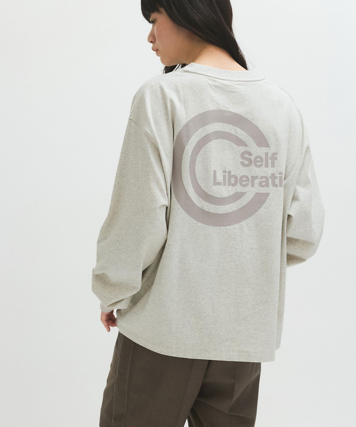 【アダム エ ロペ/ADAM ET ROPE'】の【Champion for ADAM ET ROPE 】別注 LONG SLEEVE T-SHIRT インテリア・キッズ・メンズ・レディースファッション・服の通販 founy(ファニー) 　ファッション　Fashion　レディースファッション　WOMEN　トップス・カットソー　Tops/Tshirt　シャツ/ブラウス　Shirts/Blouses　ロング / Tシャツ　T-Shirts　春　Spring　スリーブ　Sleeve　ニューヨーク　New York　バランス　Balance　プリント　Print　別注　Special Order　ロング　Long　S/S・春夏　Ss・Spring/Summer　夏　Summer　2025年　2025　2025春夏・S/S　Ss,Spring/Summer,2025　オフホワイト(15)|ID: prp329100004524814 ipo3291000000032004710