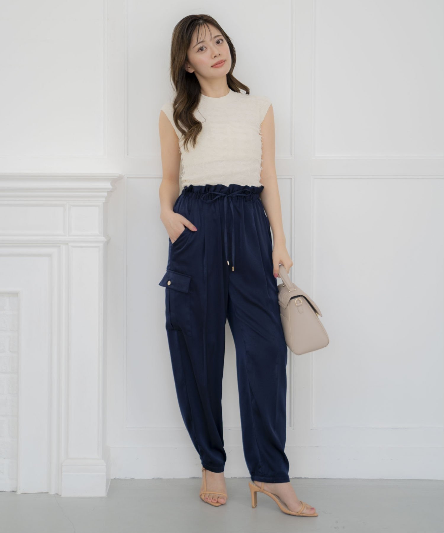 【ノエラ/Noela】のドロストカーゴパンツ インテリア・キッズ・メンズ・レディースファッション・服の通販 founy(ファニー) 　ファッション　Fashion　レディースファッション　WOMEN　パンツ　Pants　エレガント 上品　Elegant　カーゴパンツ　Cargo Pants　サテン　Satin　トレンド　Trend　ドレープ　Drape　ポケット　Pocket　ルーズ　Loose　ネイビー|ID: prp329100004524832 ipo3291000000032004783