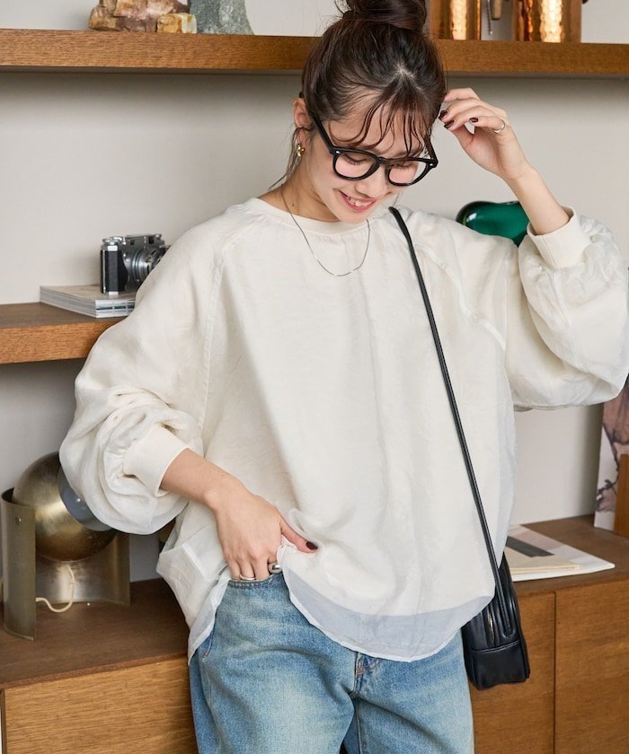【フリークスストア/FREAK'S STORE】のオーガンジー 重ね ラグラン スウェット【限定展開】 24AW インテリア・キッズ・メンズ・レディースファッション・服の通販 founy(ファニー) https://founy.com/ ファッション Fashion レディースファッション Fashion for Women トップス・カットソー Cut & Sew Tops レディースパーカー・カジュアルフーディー Casual Hoodies & Sweatshirts スウェット・クルーネックトップス Sweatshirts & Crewnecks / Relaxed Fit Sweat Tops 2024年 2024 2024-2025秋冬・A/W Autumn/Winter 2024–25 AW24–25 冬 Winter / This Winter おすすめ Recommended / Our Picks エアリー Airy Texture オーガンジー Organza Fabric スウェット / スエット Sweatshirt, Sweatwear チェック Check, Plaid, Tartan バランス Balance, Style Balance ビッグ Big, Oversized ベスト Vest, Waistcoat ロング Long, Long-Length 夏 Summer 春 Spring S/S・春夏 SS, Spring/Summer, Warm Season 秋 Autumn A/W・秋冬 Autumn/Winter |ID: prp329100004524868 ipo3291000000033556969