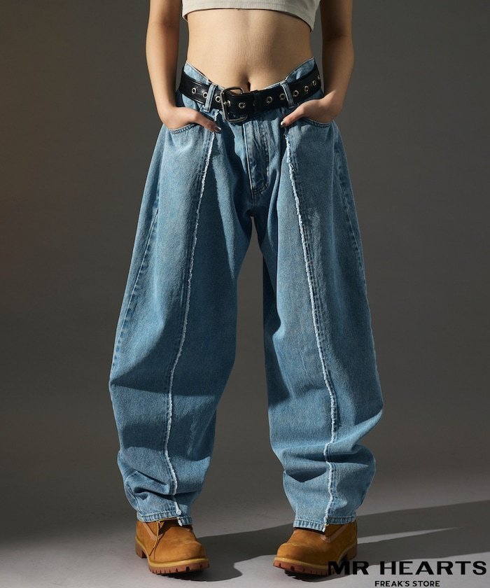【フリークスストア/FREAK'S STORE】のVINTAGE WASH WIDE SILHOUETTE SWITCHING DENIM 【限定展開】 24SS インテリア・キッズ・メンズ・レディースファッション・服の通販 founy(ファニー) 　ファッション　Fashion　レディースファッション　WOMEN　インディゴ　Indigo　スウェット　Sweat　センター　Center　テーパード　Tapered　デニム　Denim　トレンド　Trend　定番　Standard　ミリタリー　Military　ワイド　Wide　S/S・春夏　Ss・Spring/Summer　おすすめ　Recommend　夏　Summer　2024年　2024　2024春夏・S/S　Ss,Spring/Summer,2024　ブルー|ID: prp329100004524889 ipo3291000000032005066