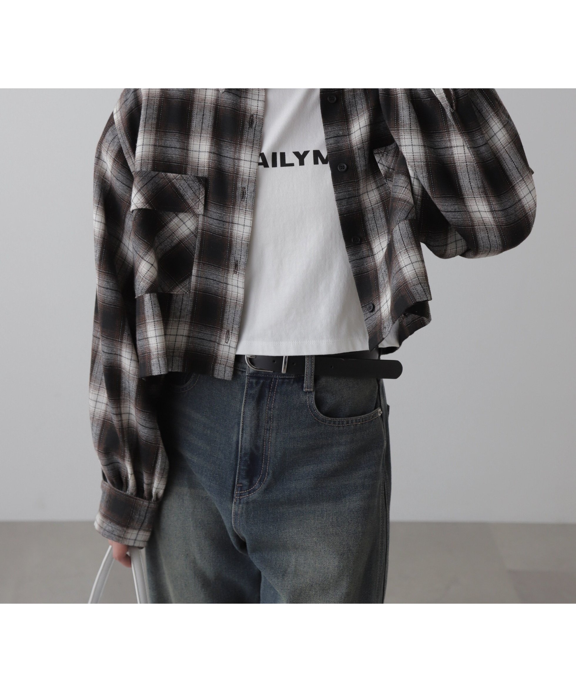 【フリーズマート/FREE'S MART】のビッグポケットショート丈シャツ インテリア・キッズ・メンズ・レディースファッション・服の通販 founy(ファニー) 　ファッション　Fashion　レディースファッション　WOMEN　トップス・カットソー　Tops/Tshirt　シャツ/ブラウス　Shirts/Blouses　おすすめ　Recommend　タイプライター　Typewriter　デニム　Denim　トレンド　Trend　無地　Plain Color　羽織　Haori　ブラウンベース1|ID: prp329100004524897 ipo3291000000032005107