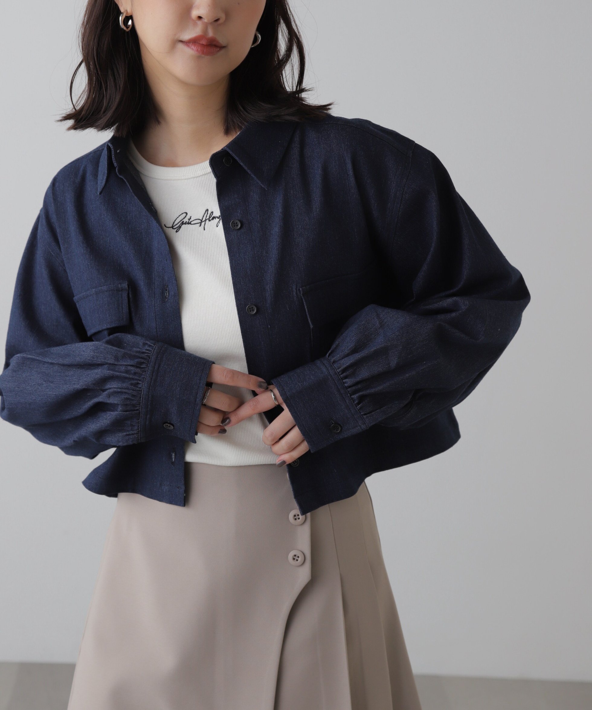 【フリーズマート/FREE'S MART】のビッグポケットショート丈シャツ インテリア・キッズ・メンズ・レディースファッション・服の通販 founy(ファニー) 　ファッション　Fashion　レディースファッション　WOMEN　トップス・カットソー　Tops/Tshirt　シャツ/ブラウス　Shirts/Blouses　おすすめ　Recommend　タイプライター　Typewriter　デニム　Denim　トレンド　Trend　無地　Plain Color　羽織　Haori　ワンウォッシュ1|ID: prp329100004524897 ipo3291000000032005120