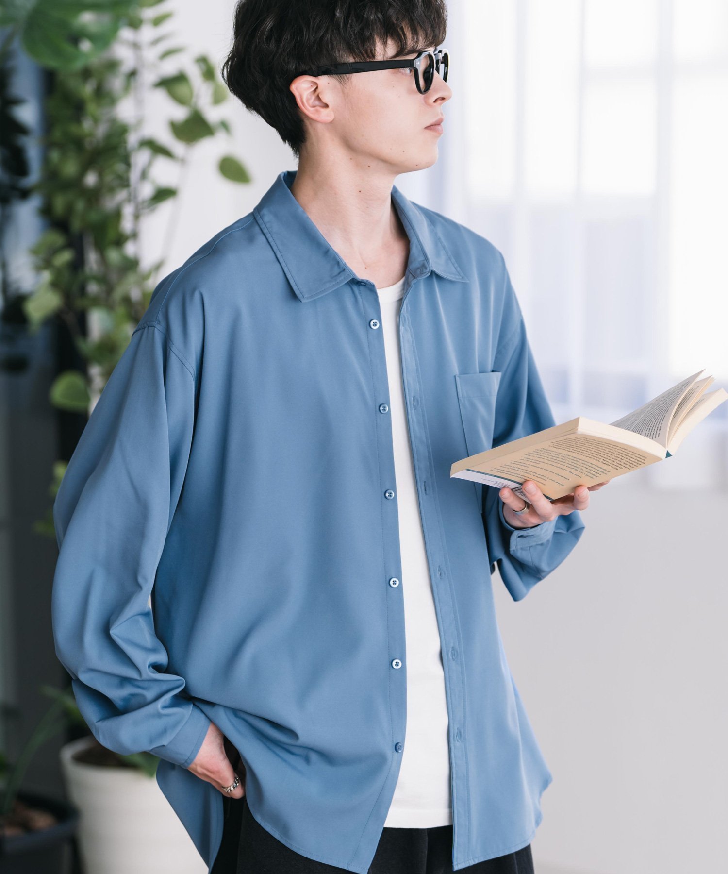 【ロッキーモンロー/Rocky Monroe】のオーバーサイズレギュラーカラーストレッチシャツ インテリア・キッズ・メンズ・レディースファッション・服の通販 founy(ファニー) 　ファッション　Fashion　レディースファッション　WOMEN　トップス・カットソー　Tops/Tshirt　シャツ/ブラウス　Shirts/Blouses　カットソー　Cut And Sew　ショルダー　Shoulder　ジャケット　Jacket　スタンダード　Standard　とろみ　Thickness　トレンド　Trend　ドロップ　Drop　定番　Standard　バランス　Balance　ビッグ　Big　メンズ　Mens　ルーズ　Loose　レギュラー　Regular　ワイド　Wide　ワーク　Work　再入荷　Restock/Back In Stock/Re Arrival　おすすめ　Recommend　ビジネス 仕事 通勤　Business　ブルー|ID: prp329100004524912 ipo3291000000032284189