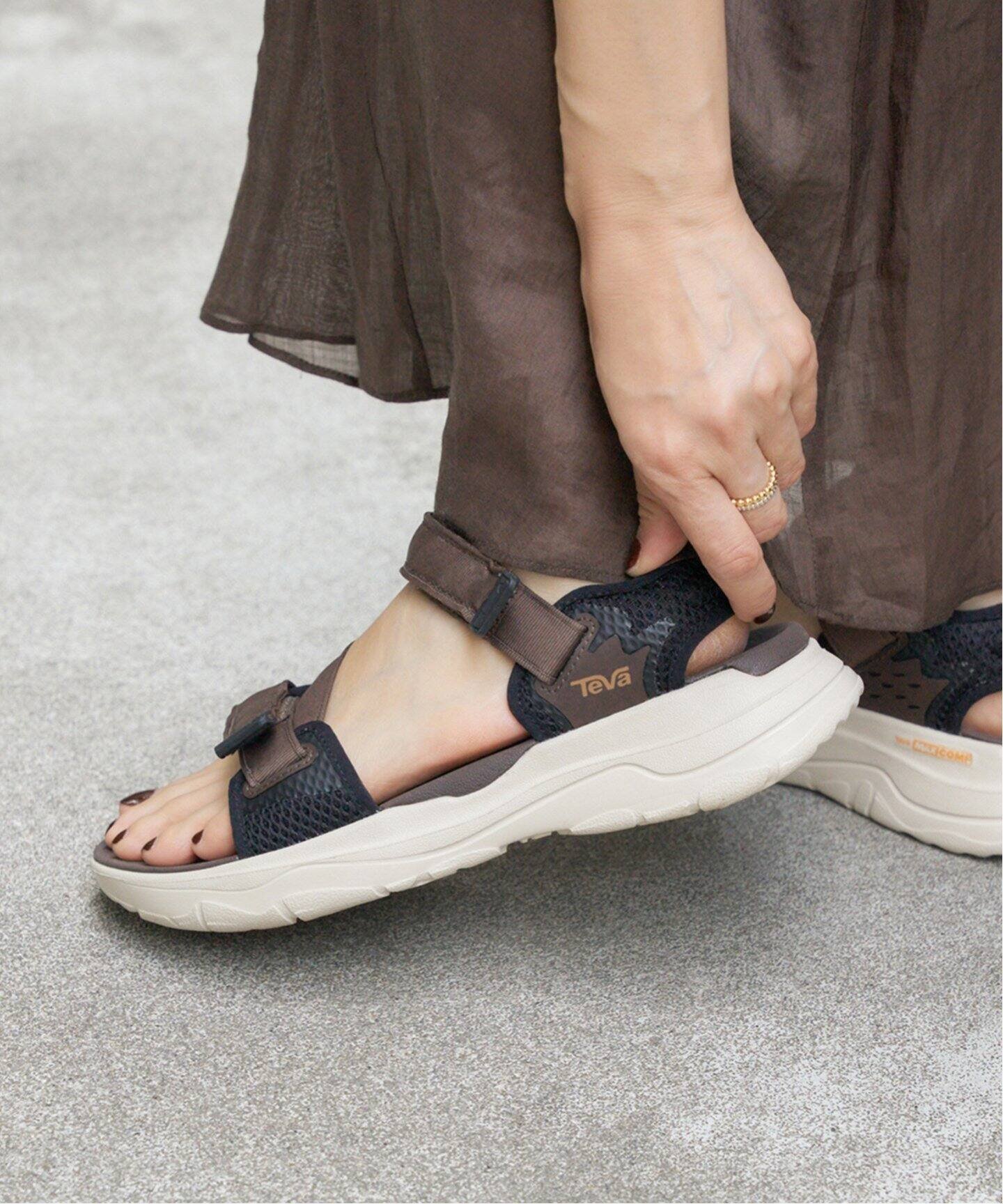 【イエナ/IENA】のTeva/テバ 別注 ZYMIC サンダル インテリア・キッズ・メンズ・レディースファッション・服の通販 founy(ファニー) 　ファッション　Fashion　レディースファッション　WOMEN　サンダル　Sandals　スポーツ　Sports　モダン　Modern　人気　Popularity　別注　Special Order　夏　Summer　定番　Standard　ブラウン|ID: prp329100004524969 ipo3291000000032005438